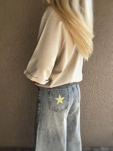 Light beige vintage wash boxy cotton sweatshirt with pale pink star