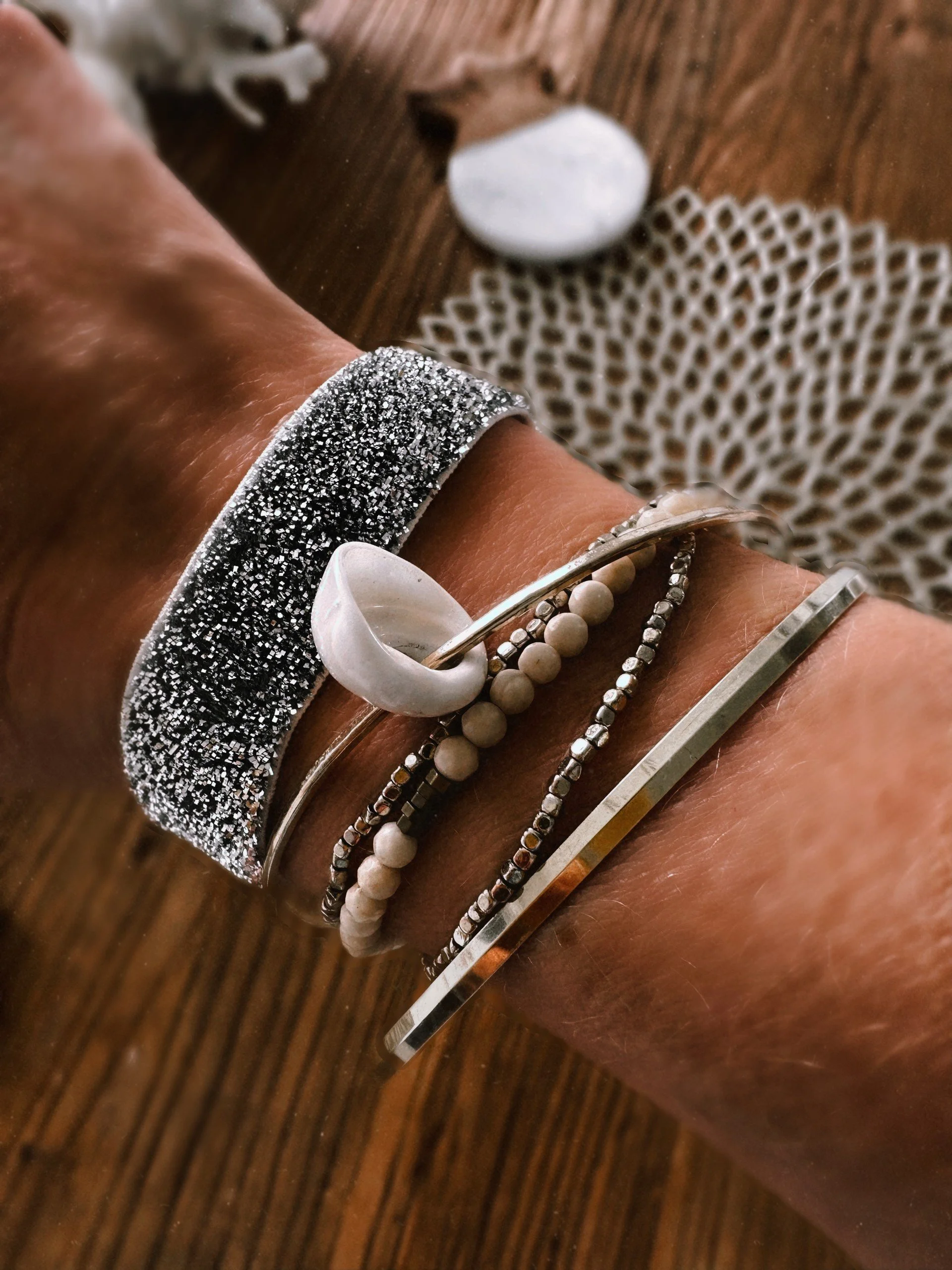 Sparkle tie bracelets - Silver / Gold / Black   *NEW*