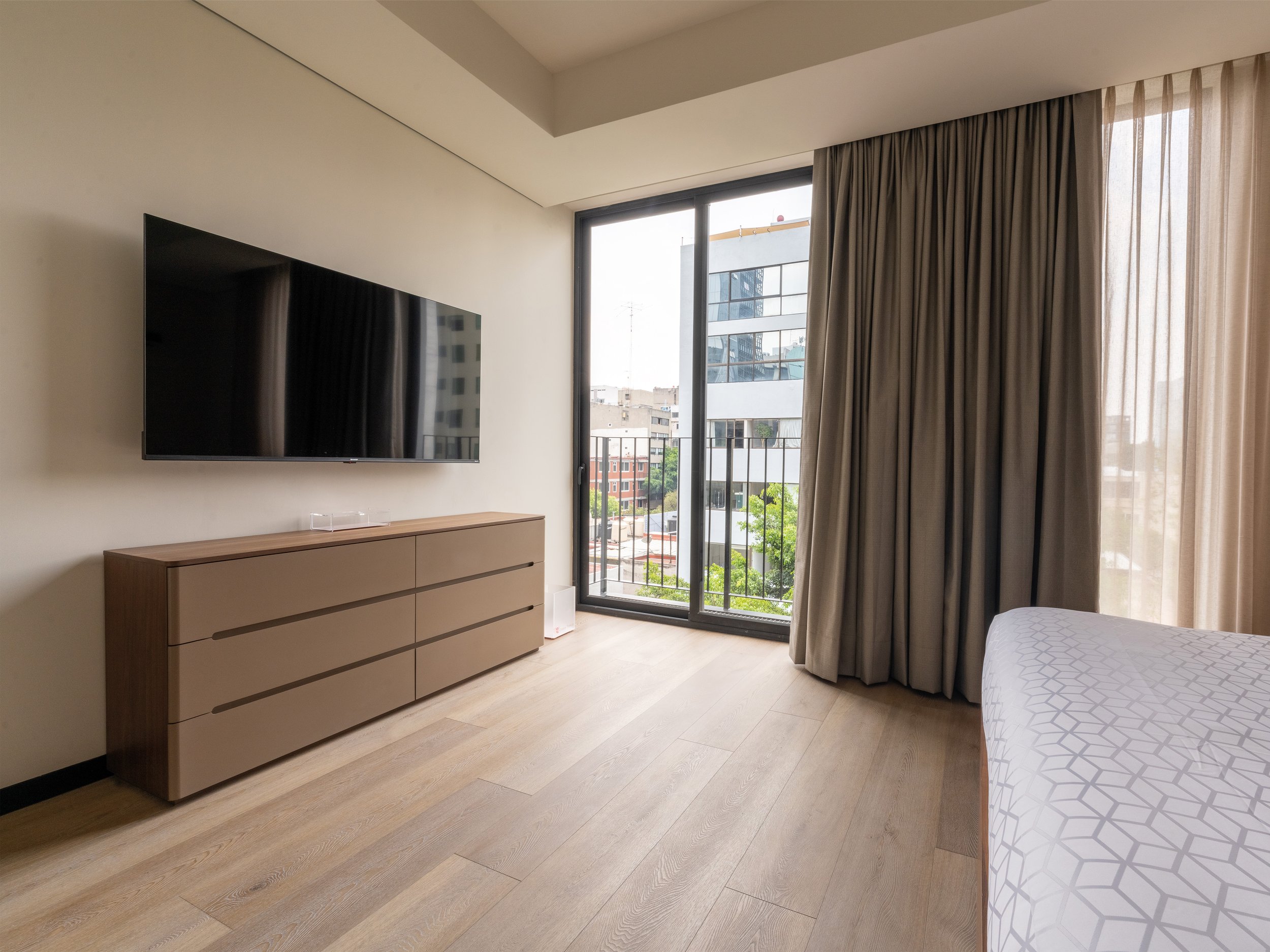 con room 8.jpg