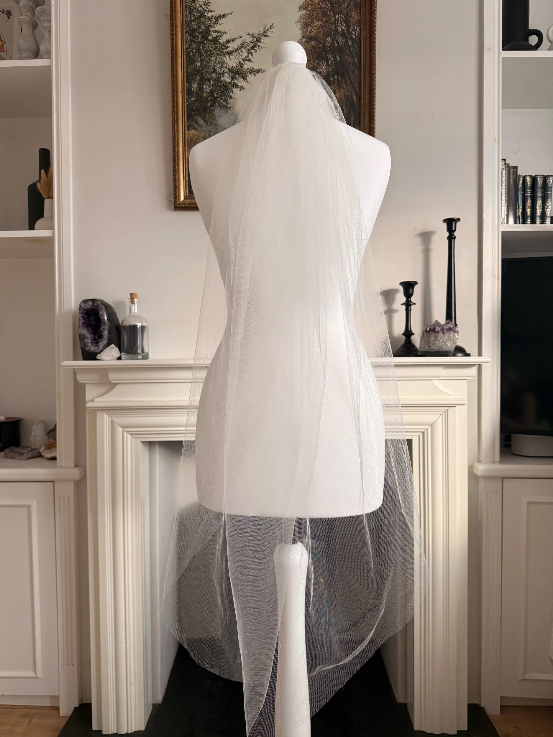 VERA WANG FINGERTIP VEIL