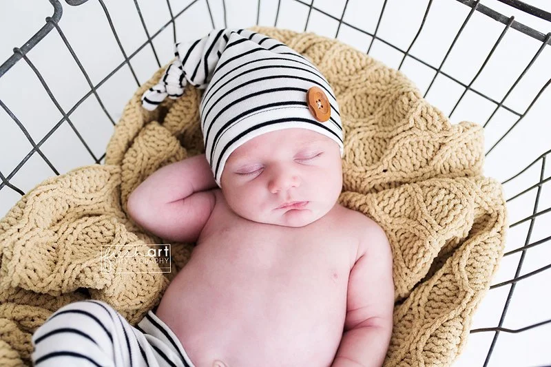 STL-MO-newbornphotographer.jpg
