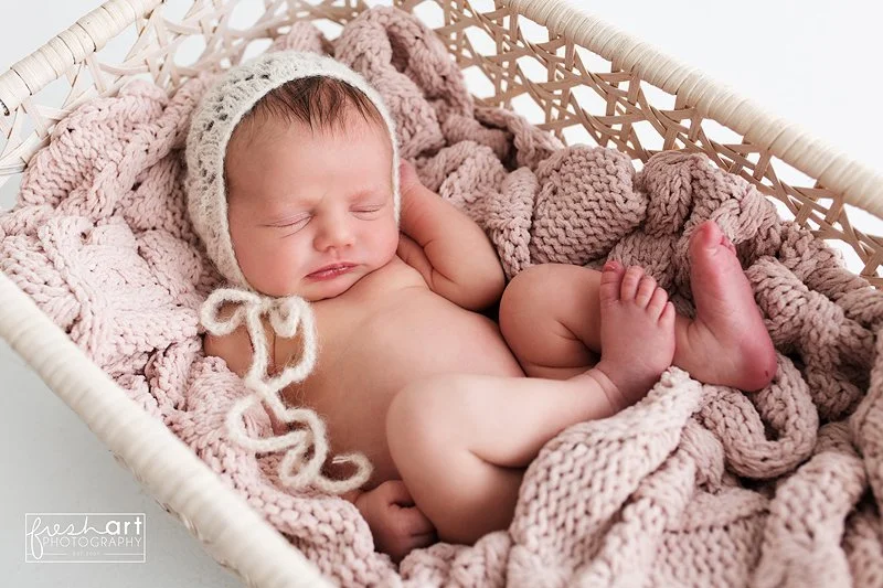 stlouis-newbornphotographer.jpg