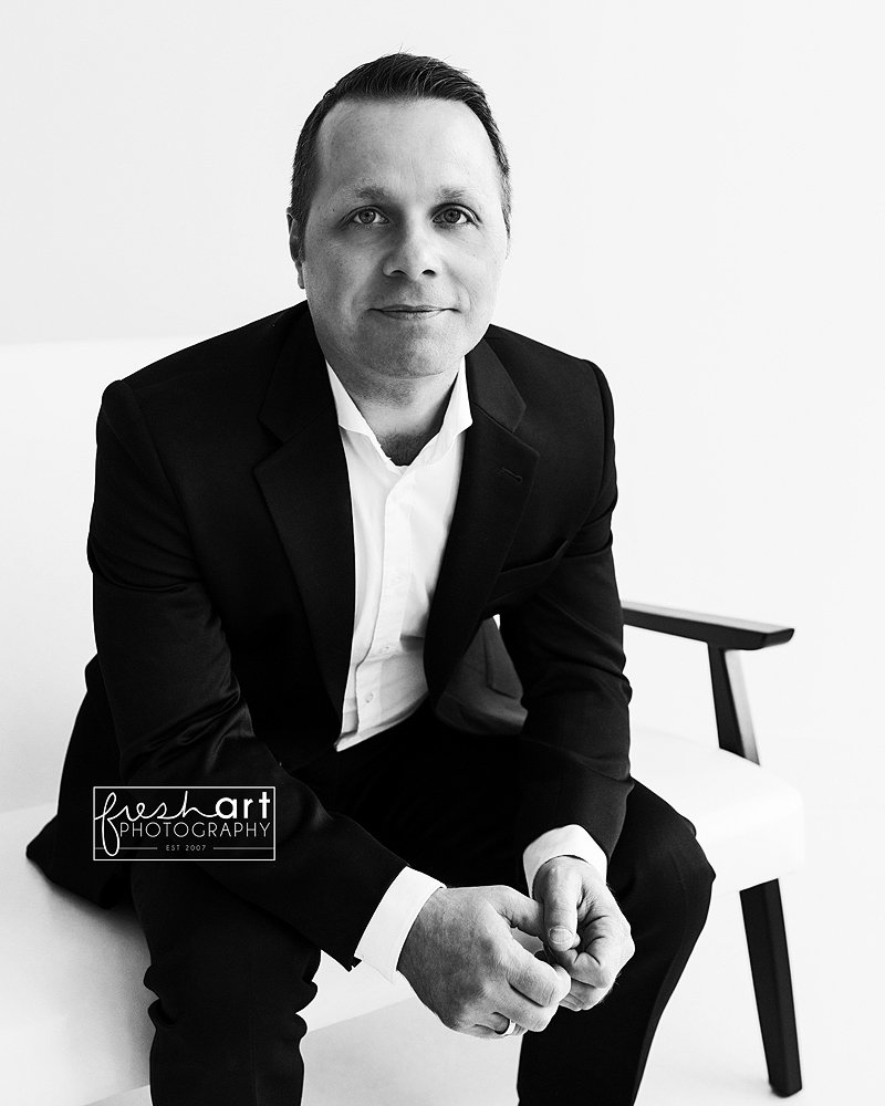 headshot-stlouis-missouri-photography-studio.jpg