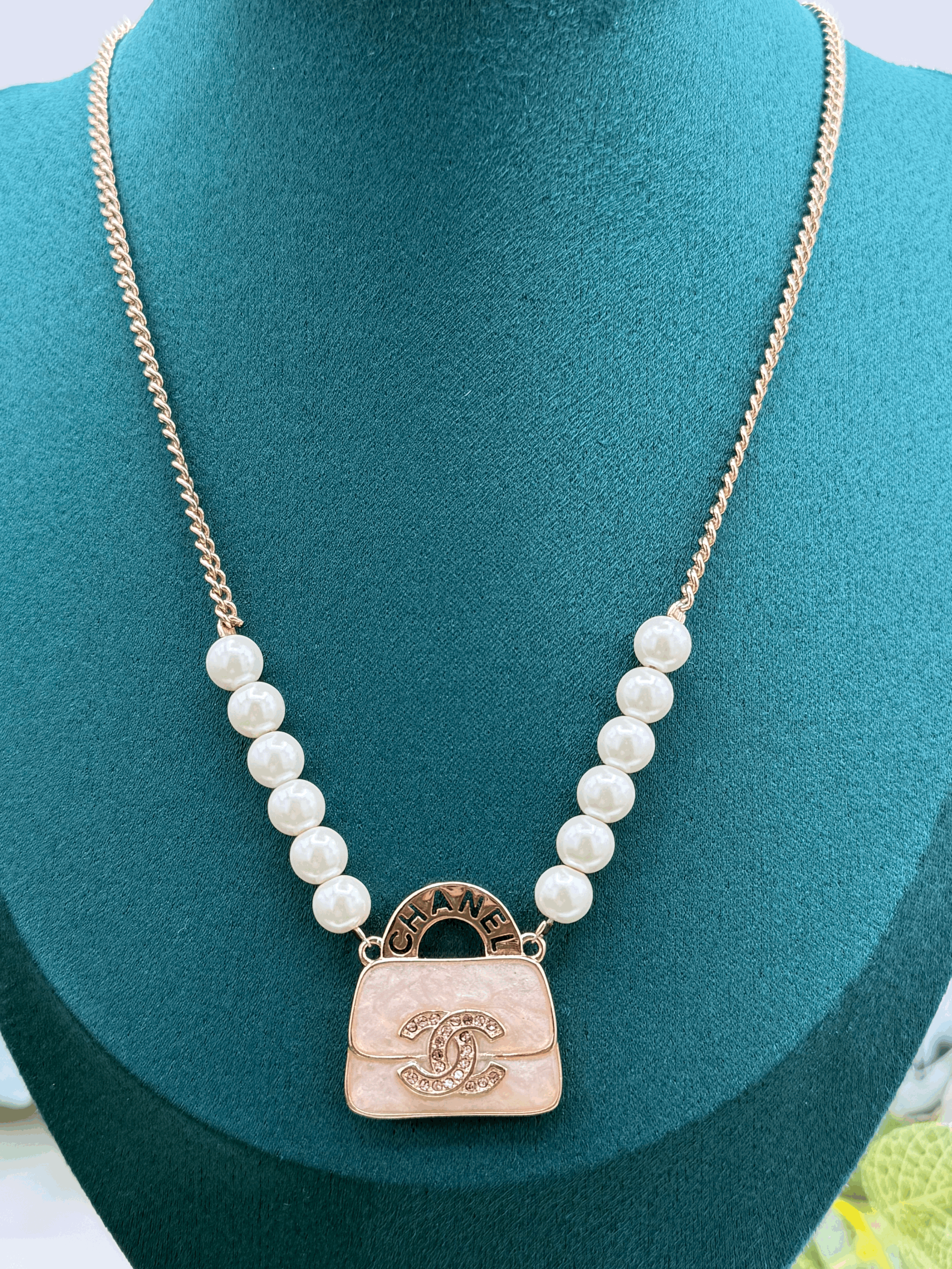 Heart's Pink CC Bag Necklace