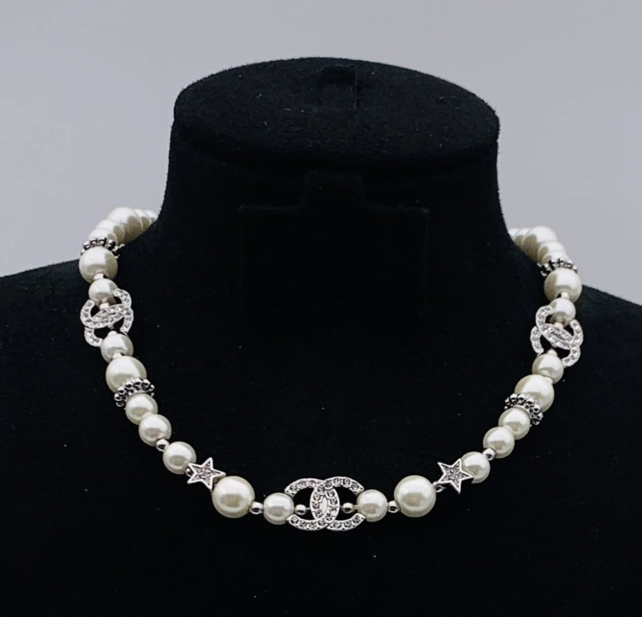 Sophia's CC Pearl Choker Necklace