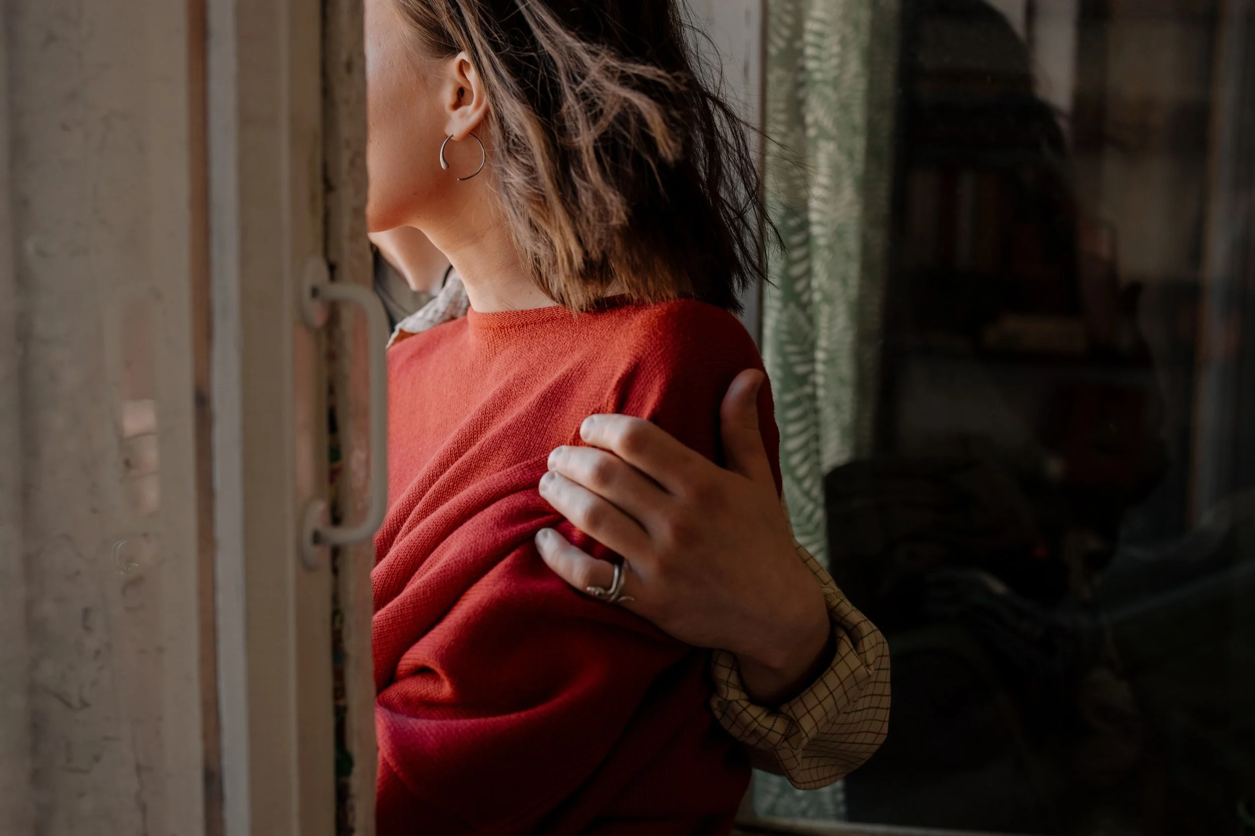 How Do We Survive an Affair? What to Do in the First Month After Infidelity