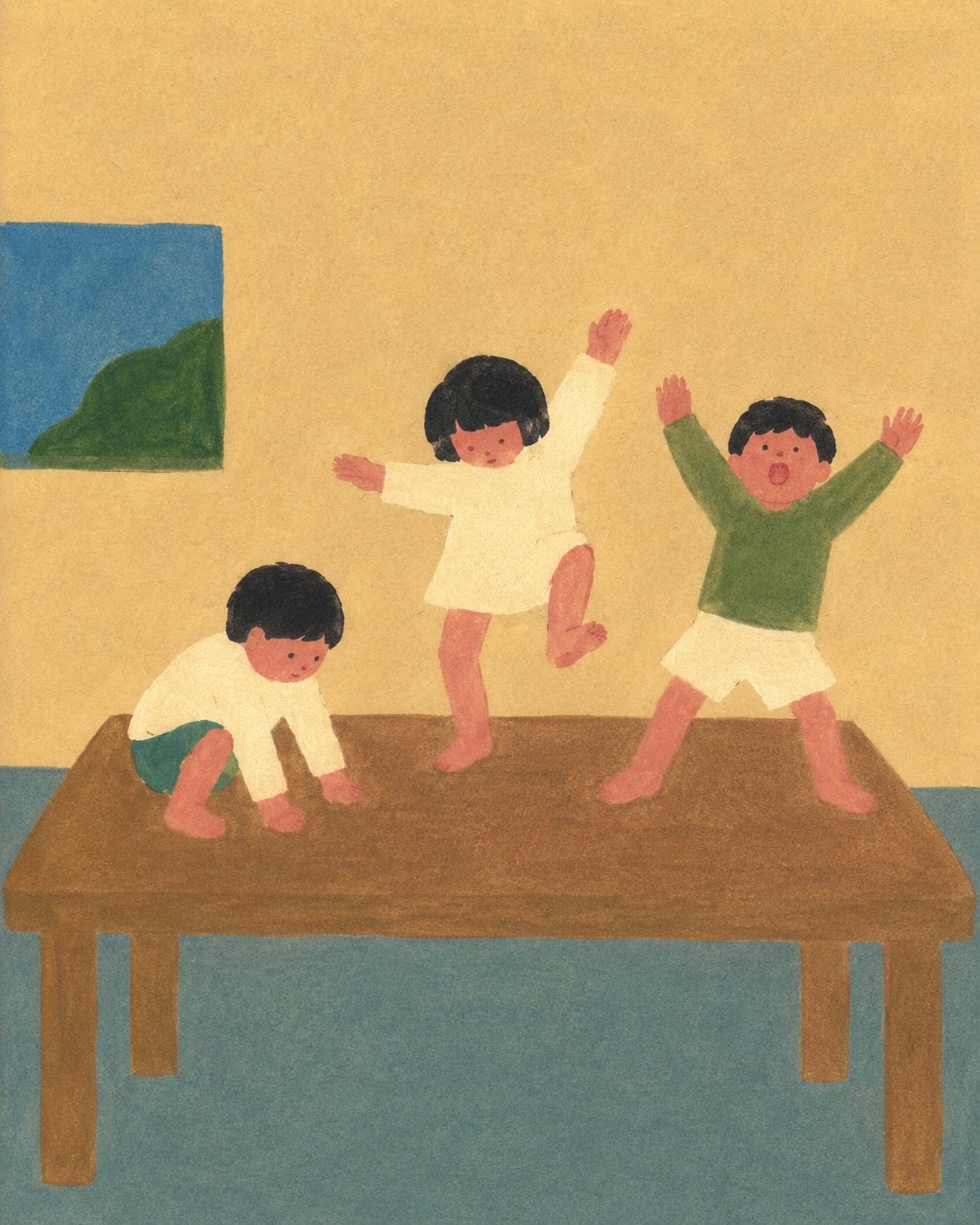 Tres niños jugando y bailando en una mesa de madera en una habitación con pared beige y cuadro en la pared.