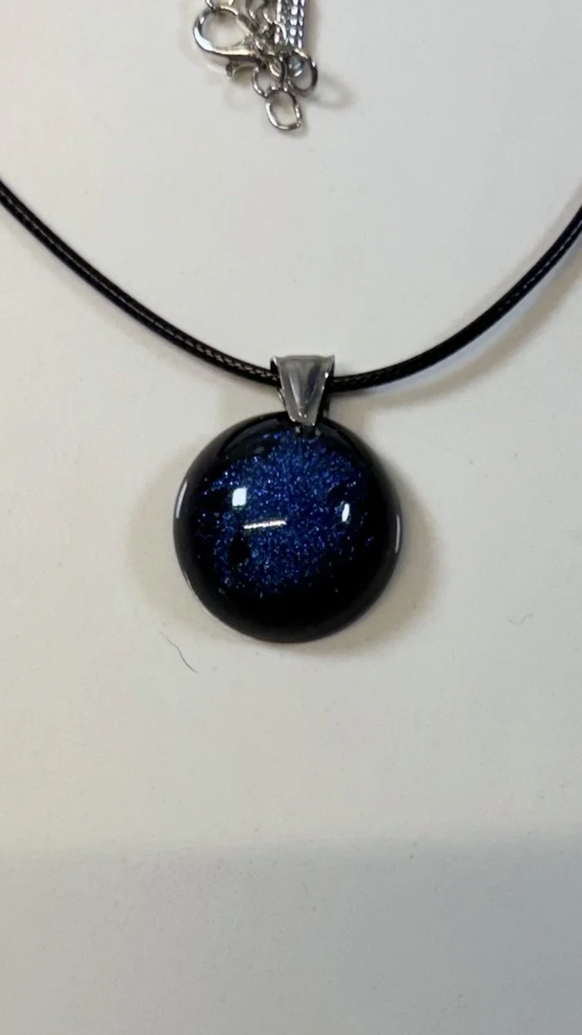 Blue Glitter Resin Circle Necklace #557
