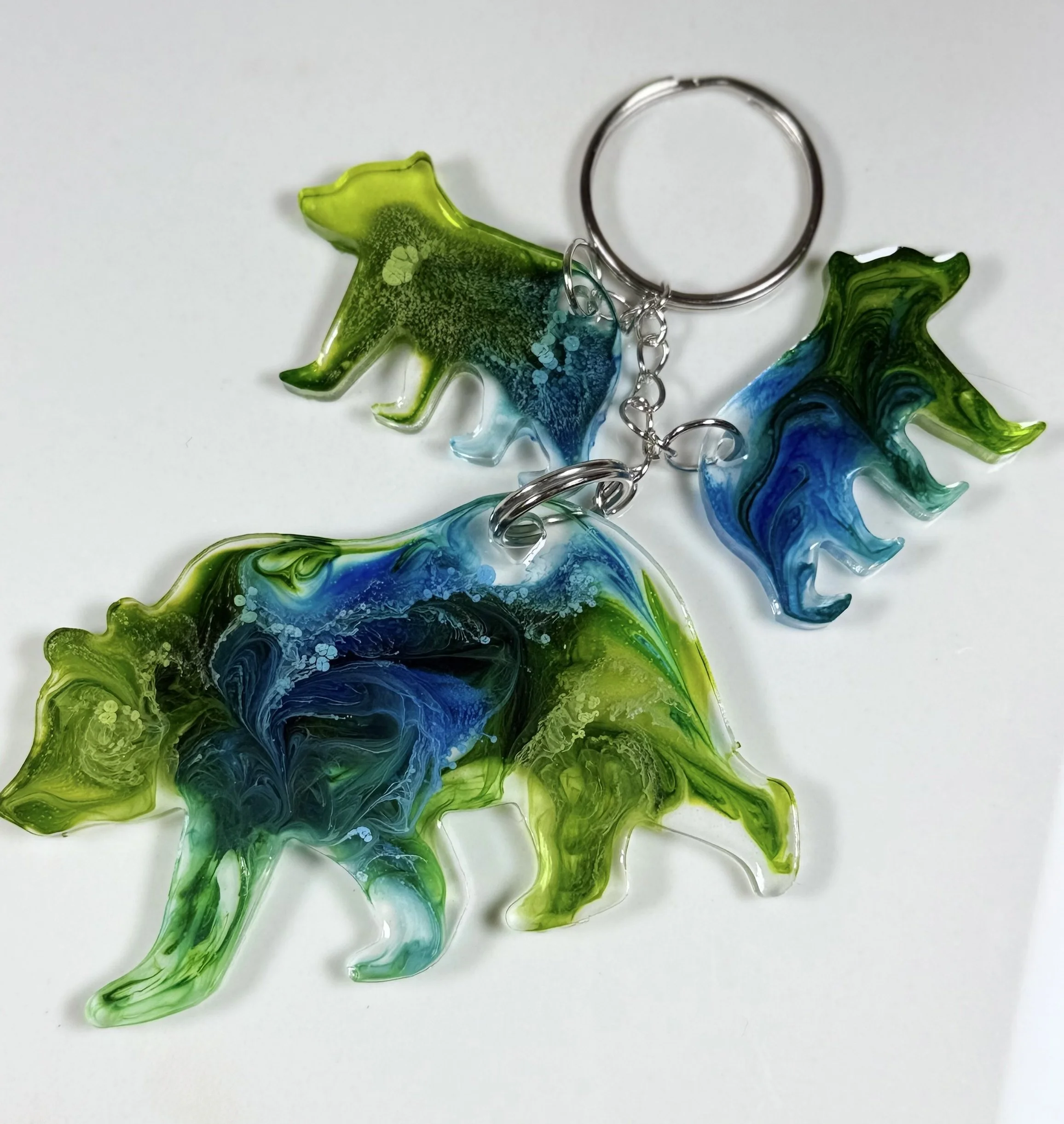 Mama Bear and Cubs Resin Keychain Set Blue & Green #58