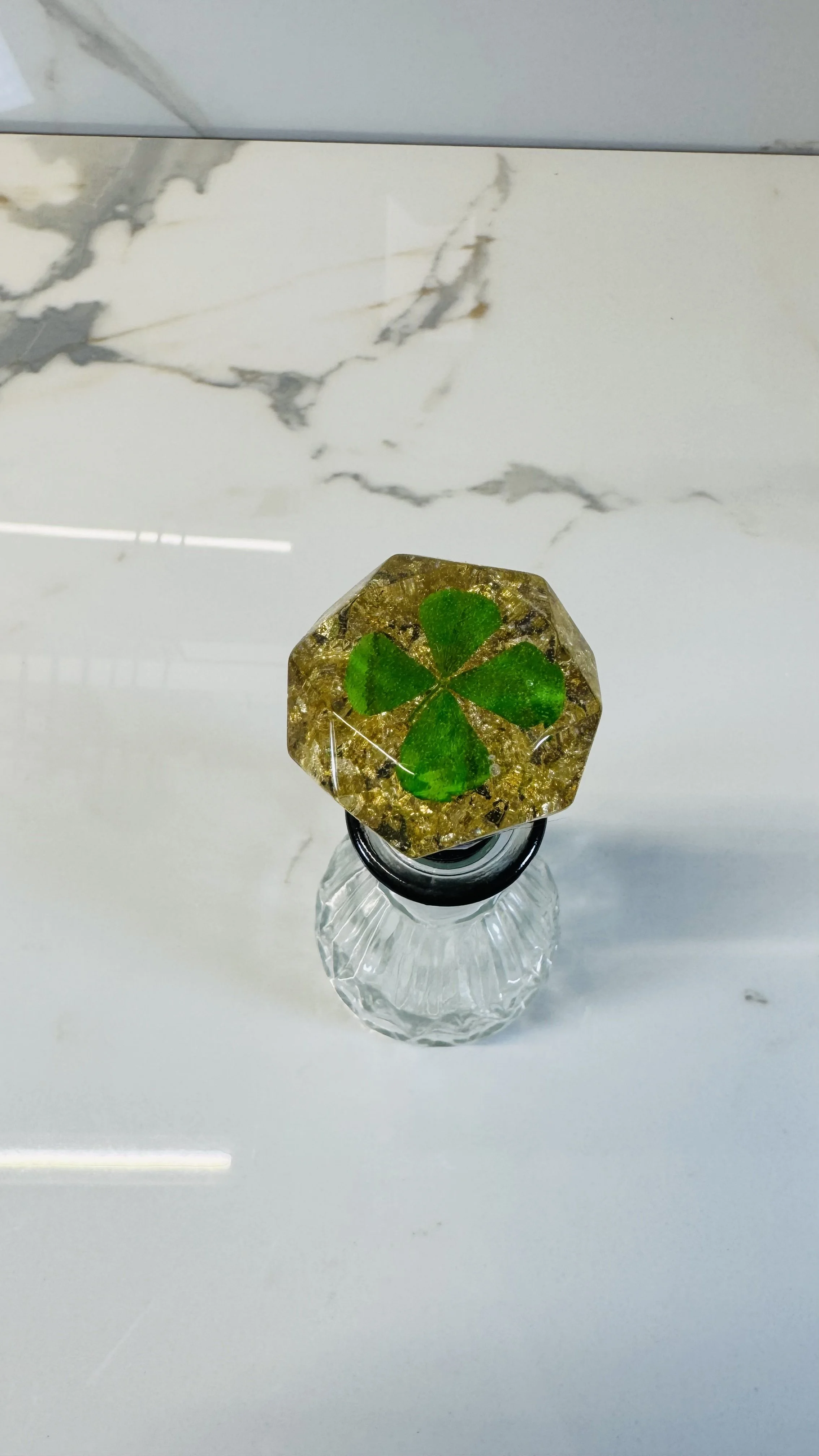 Lucky Charm Resin Wine Stopper #891