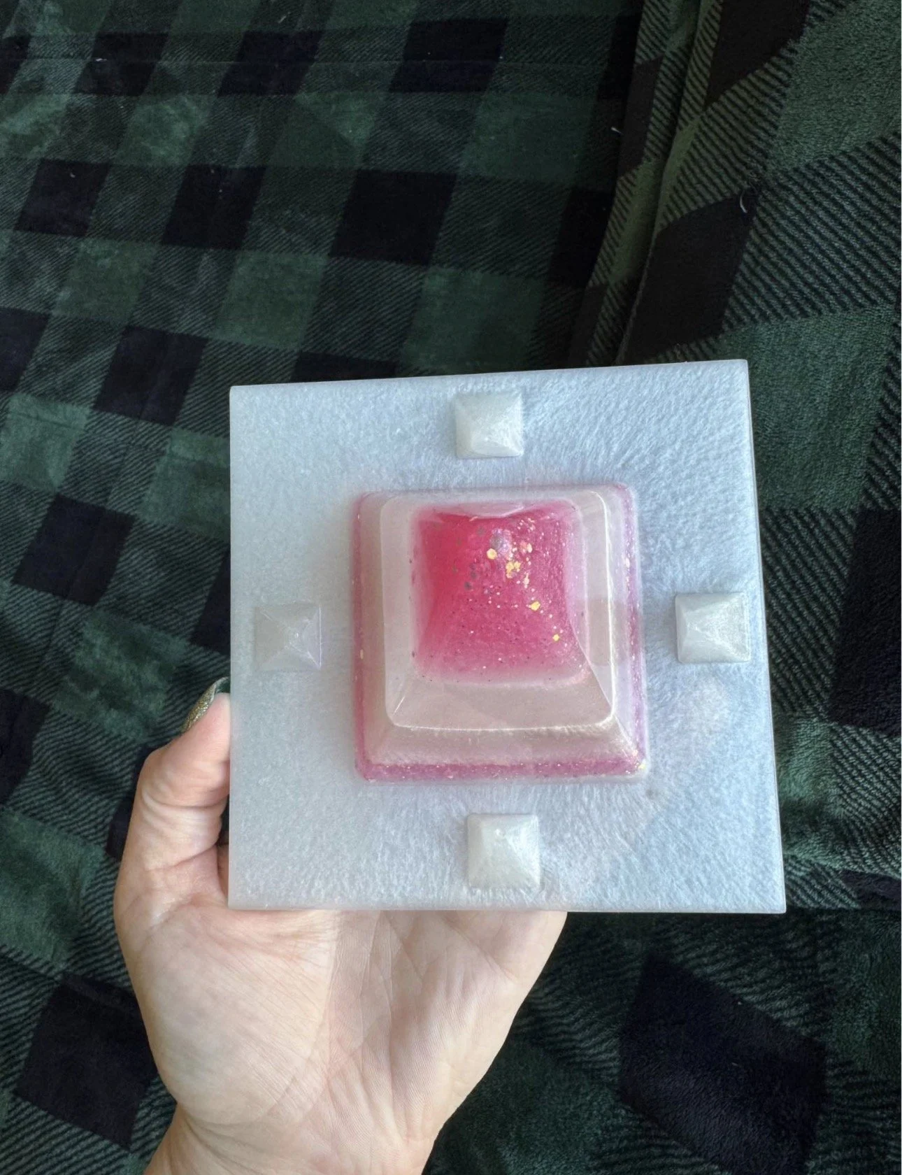 Resin Pyramid Phone Holder