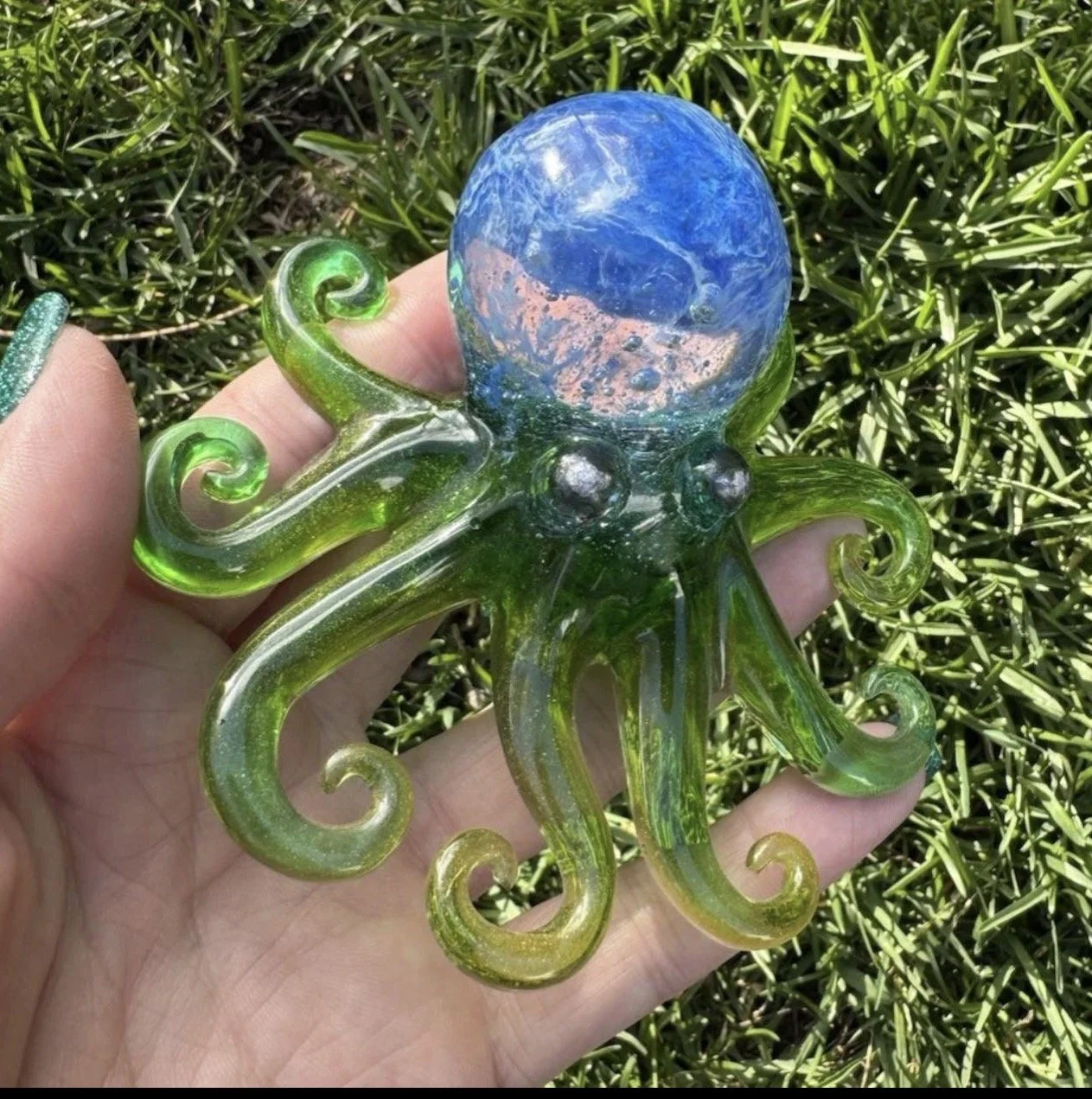 Resin Octopus Figurine - Oceanic Elegance