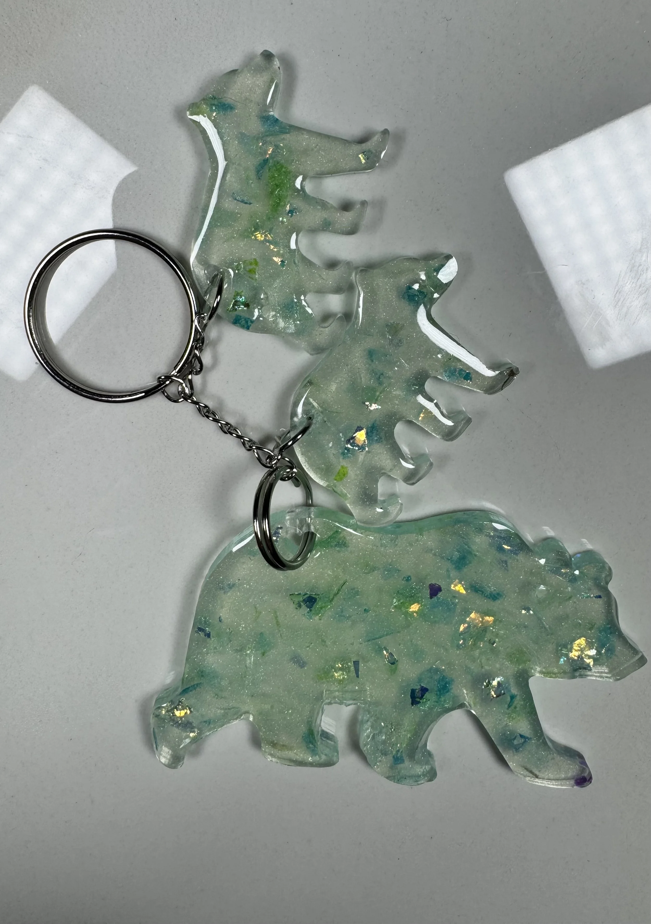 Handmade Mamma Bear & Cubs Resin Keychain #36