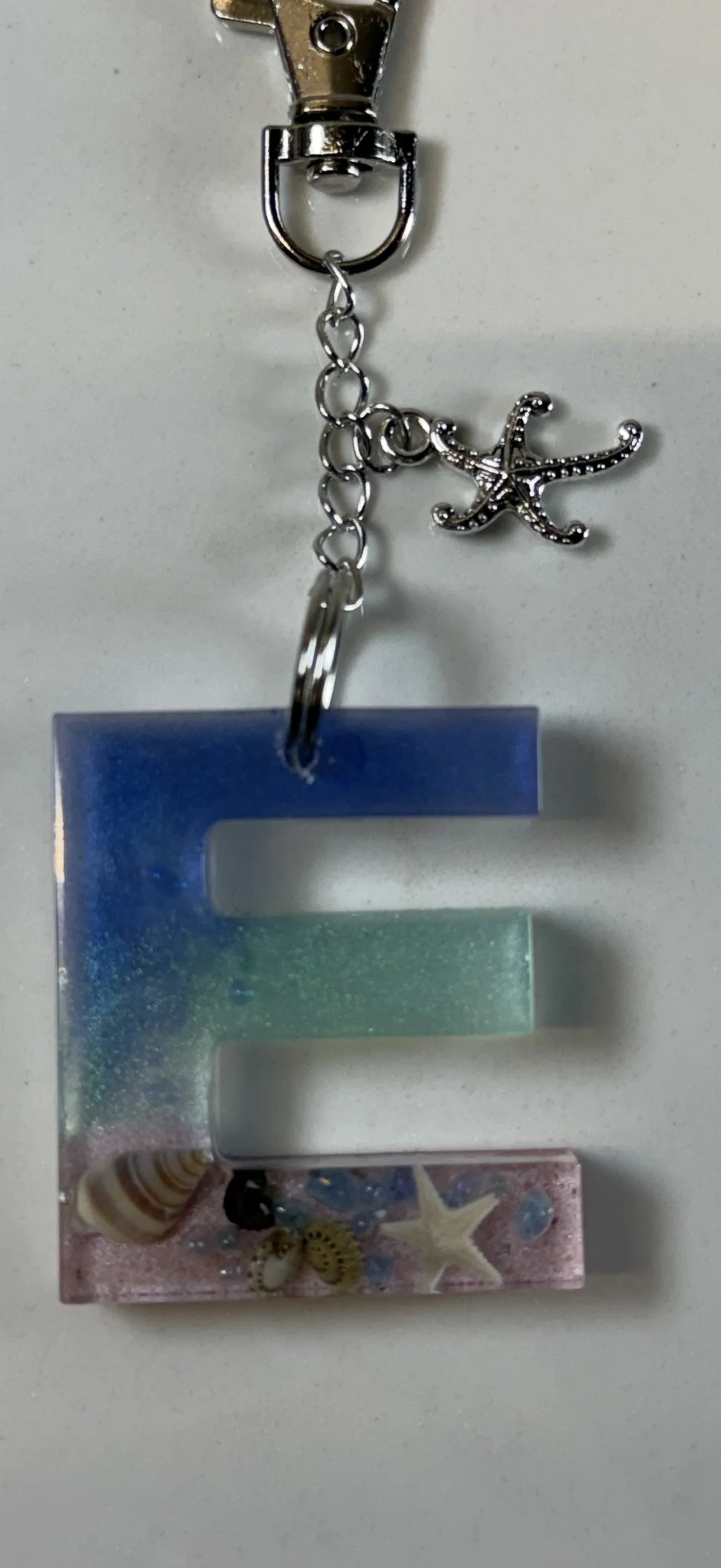 Ocean-Themed Resin Letter E Keychain #100