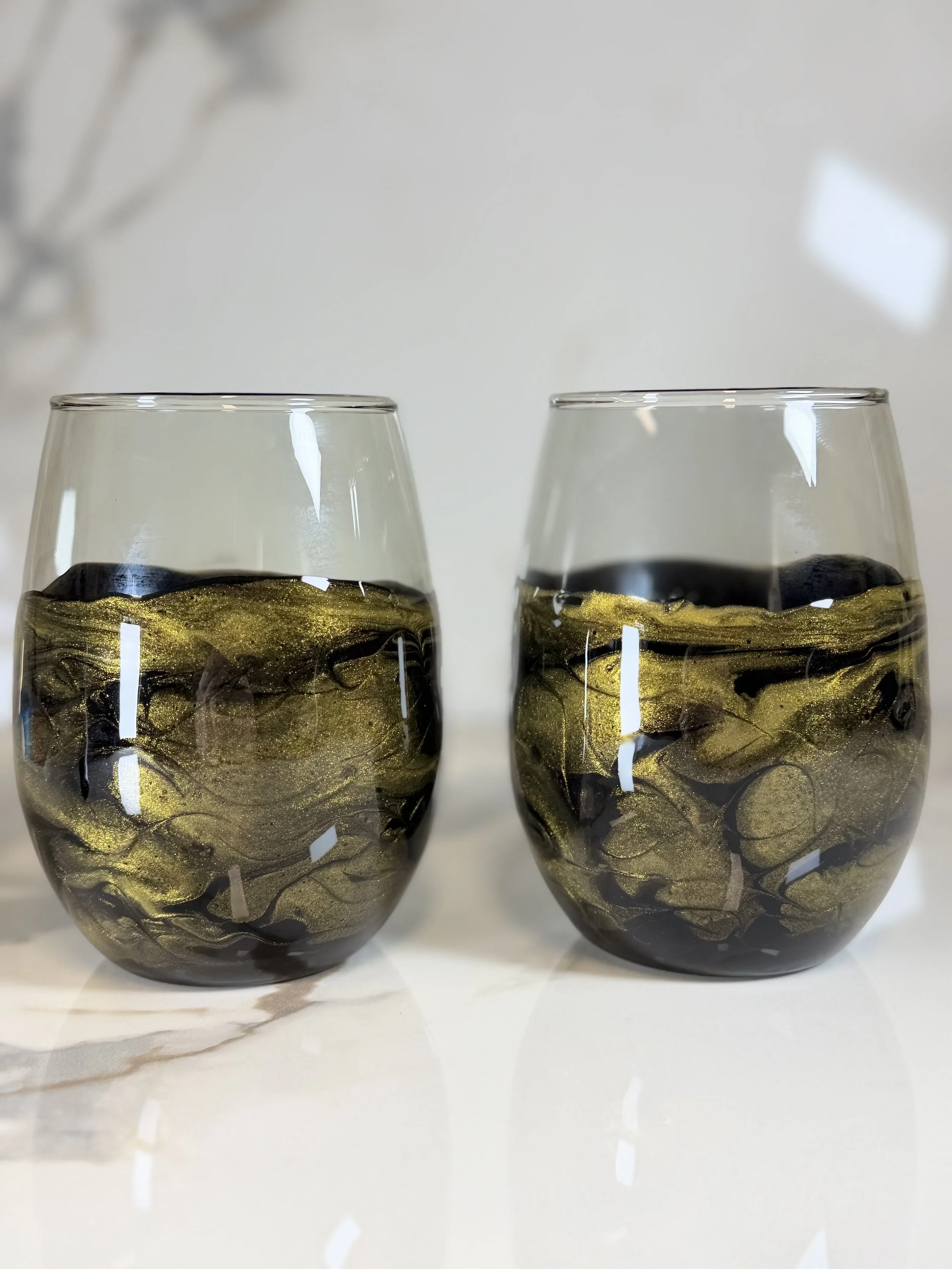 Luxury Black & Gold Resin Wine Glass Set #144