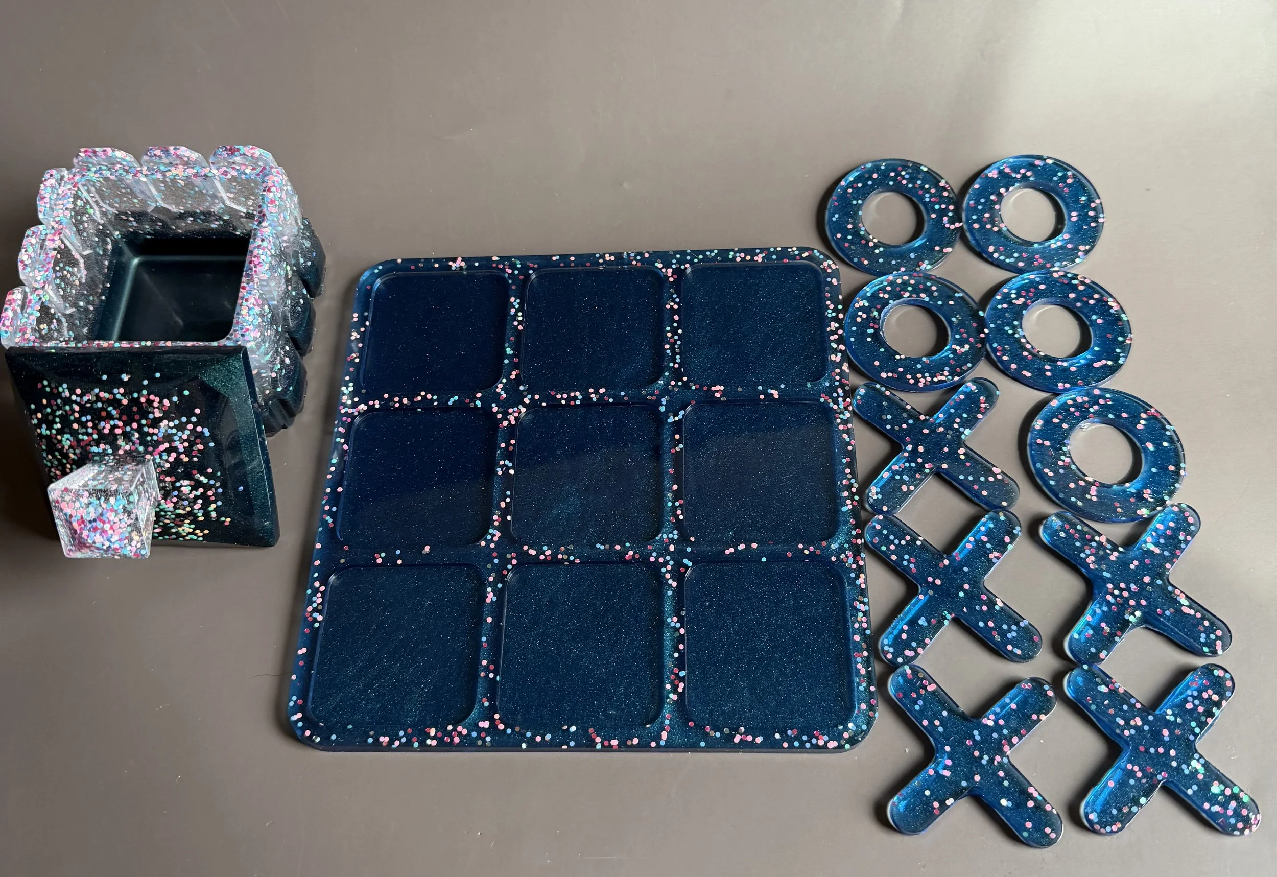 Glittery Resin Tic-Tac-Toe Game Set with Storage Box