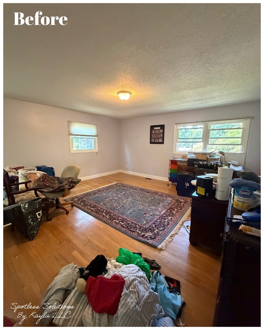 Part 2: The Bedroom Transformation (Finally!) ✨

When I first walked into this room, you could barely see the floor, let alone walk through it. Clothes, clutter, and chaos had completely taken over 😅

A few hours, a lot of hard work, and some seriou