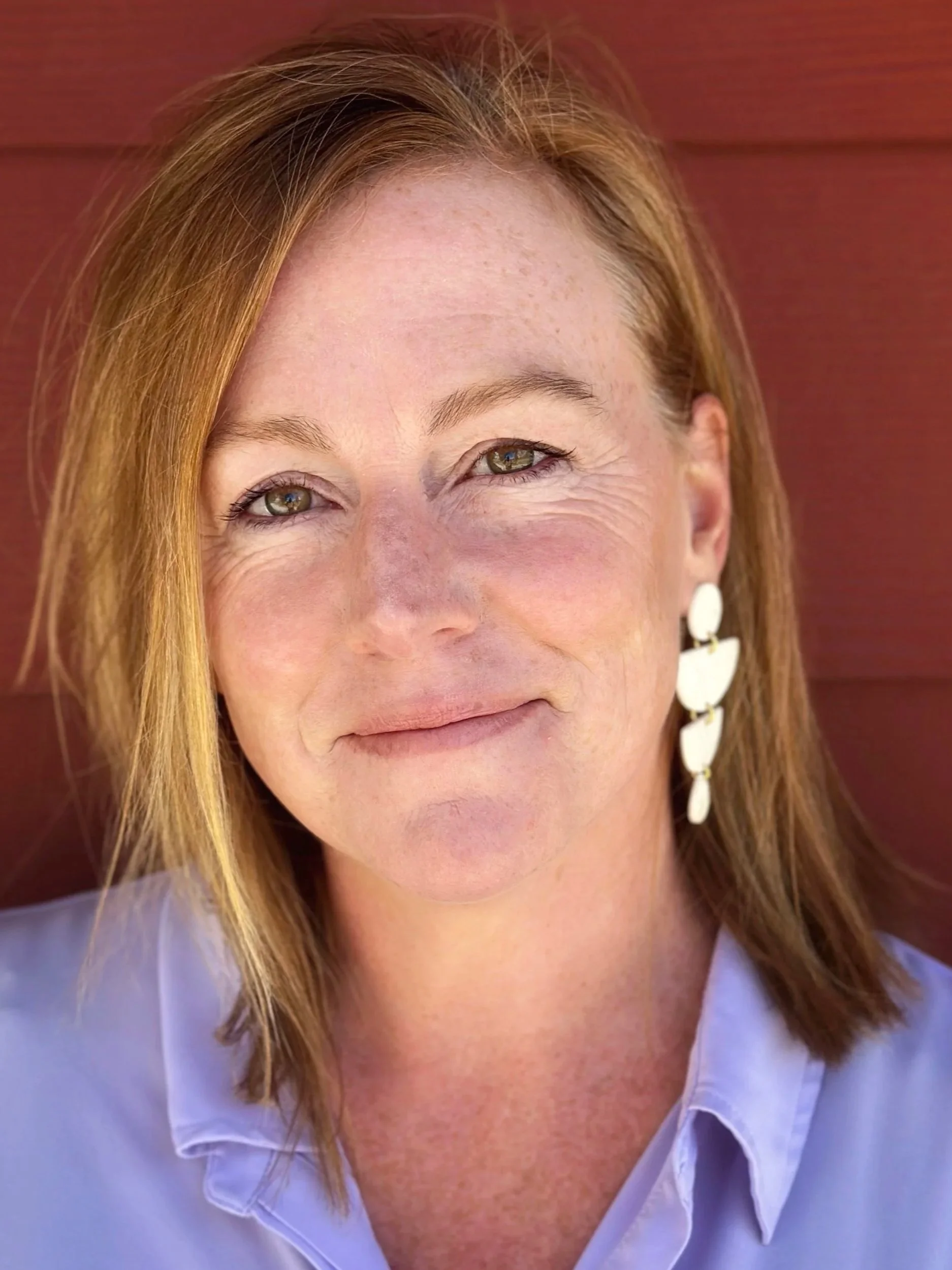 Portrait of Nancy Crute, LCSW, online psychotherapist serving adults throughout California.