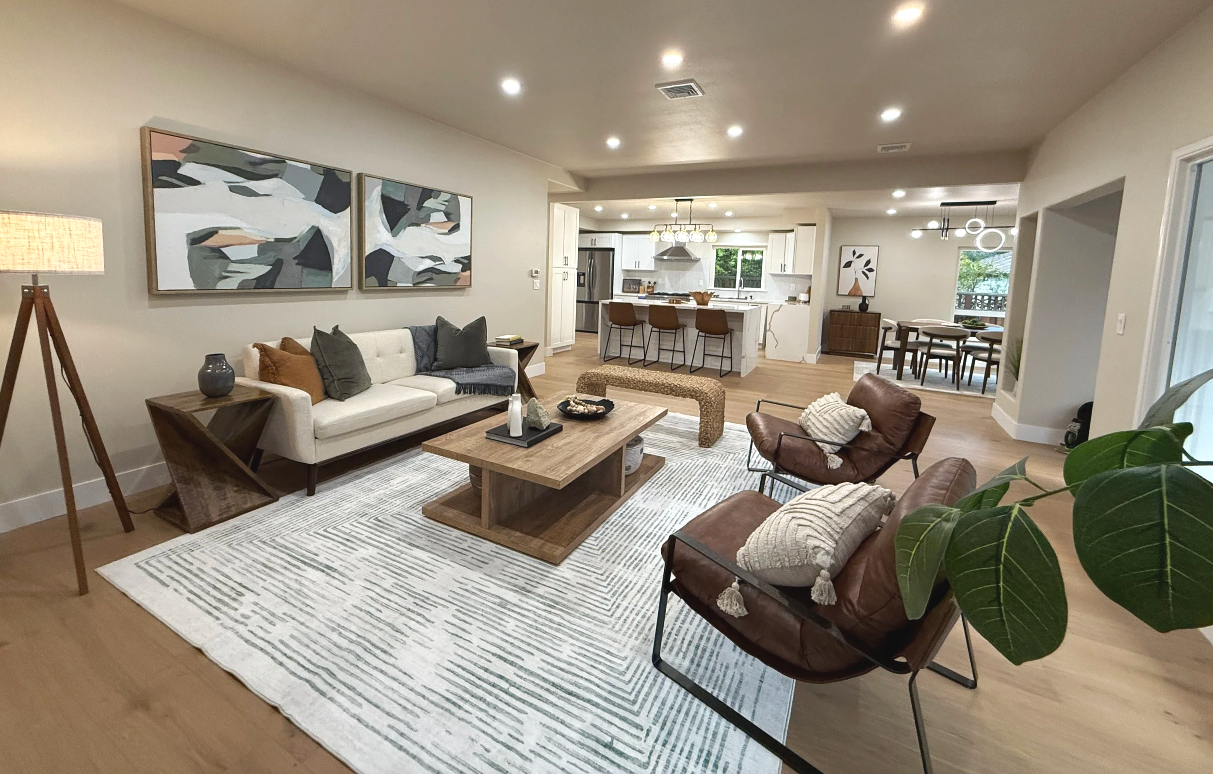 3306+Jordan+Rd+Living+Great+Rm.png