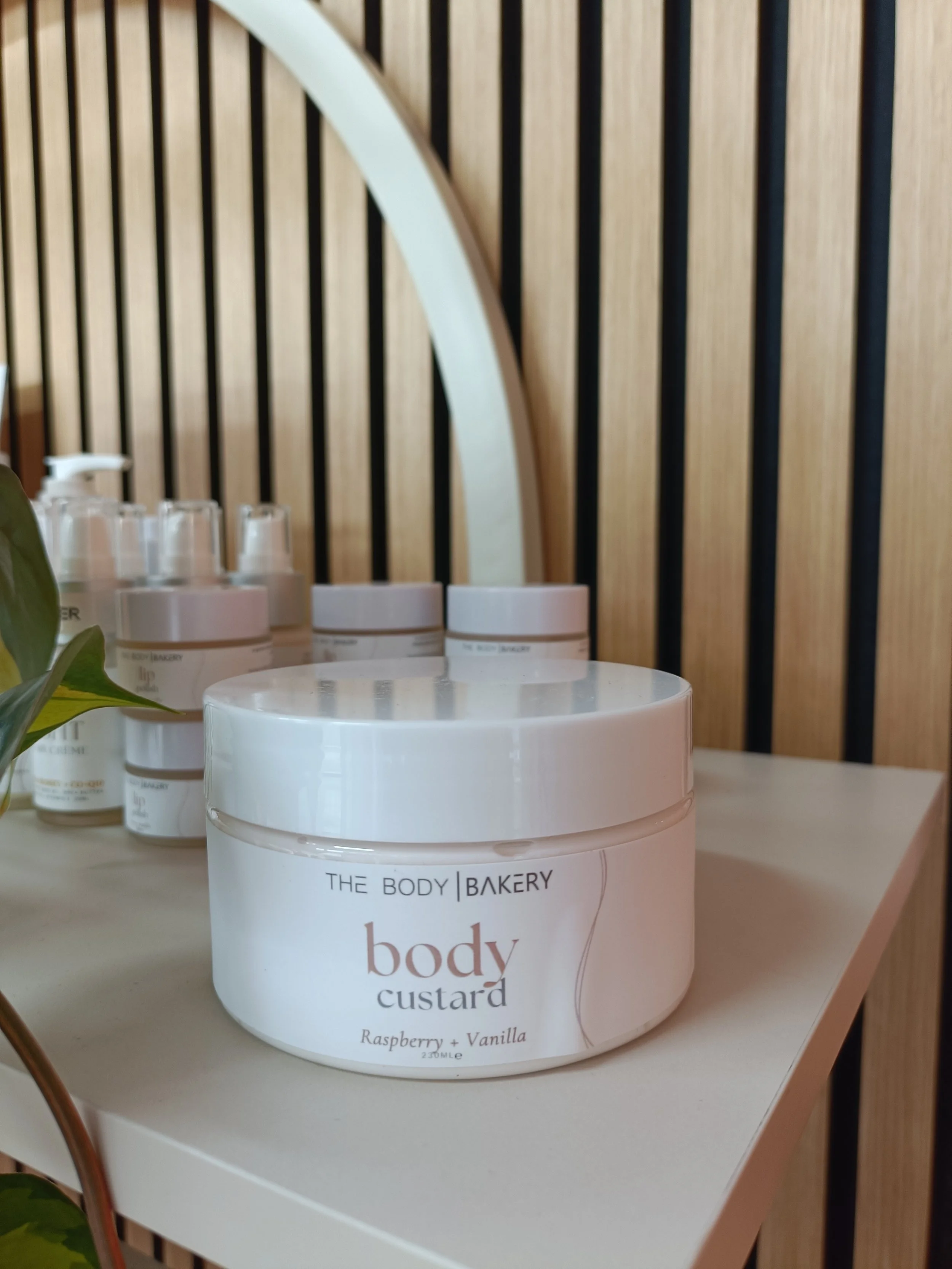 Body Bakery Tropical Fruit Burst Body Custard