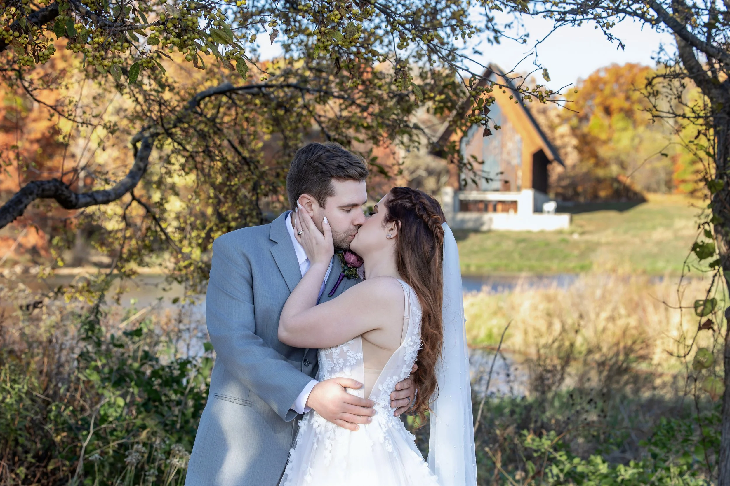 Kansas City Wedding, Powell Gardens, Marjorie Powell Allen Chapel