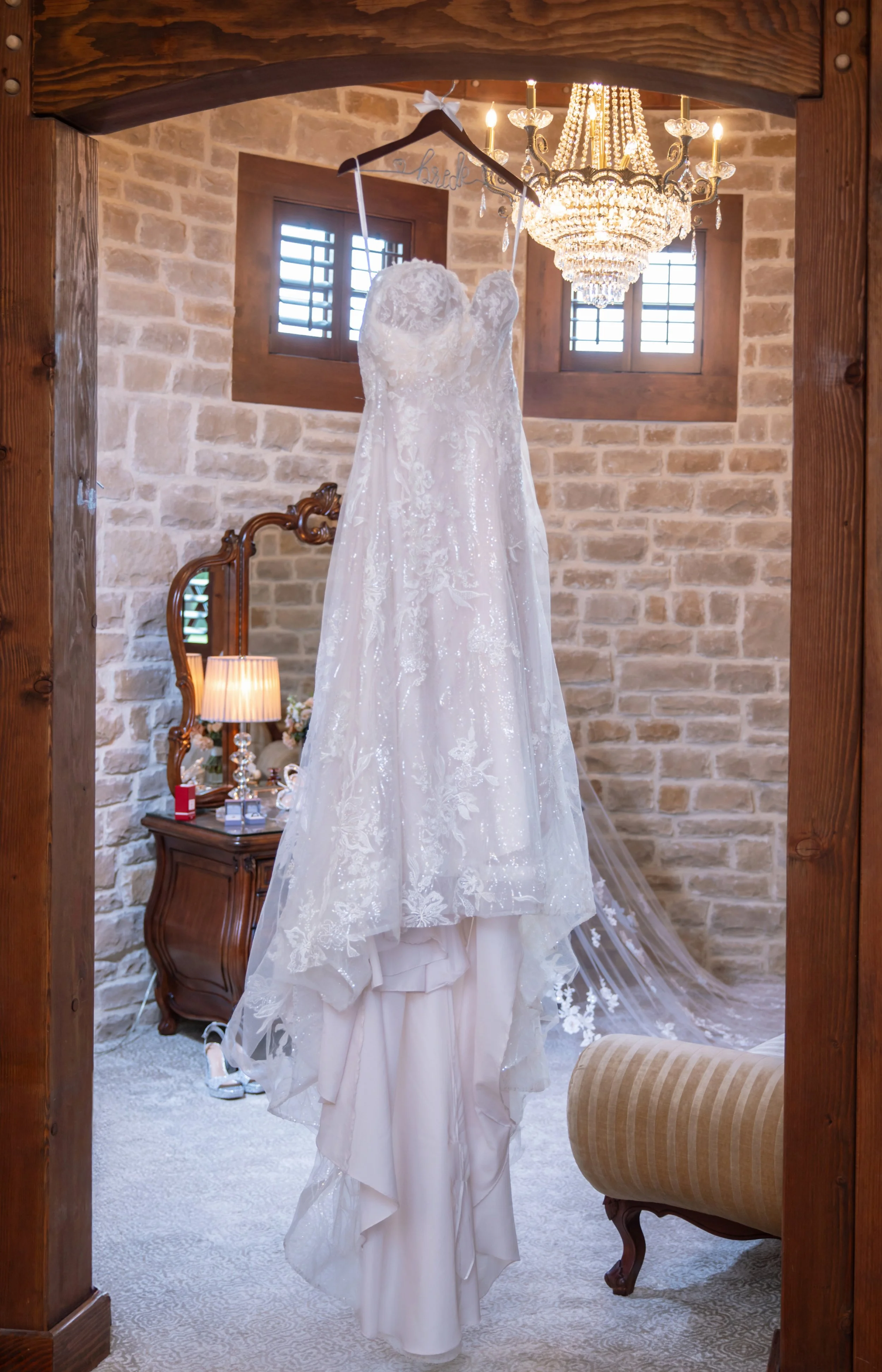 Kansas City Wedding, The English Barn