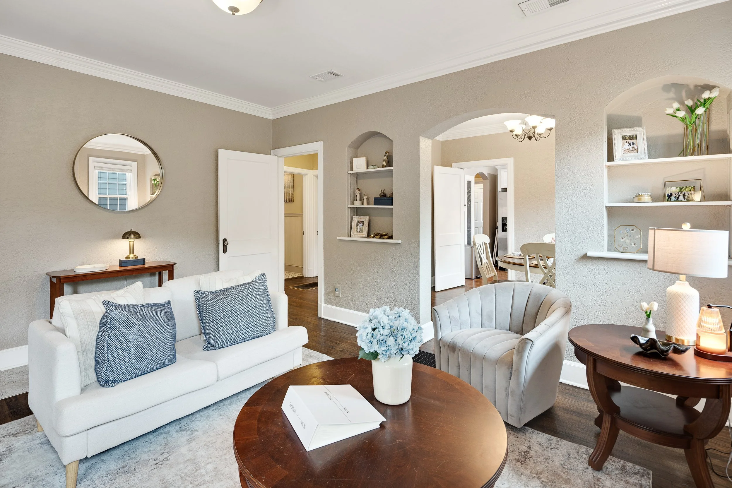 009-555 S Holmes St-MLS Version.jpg