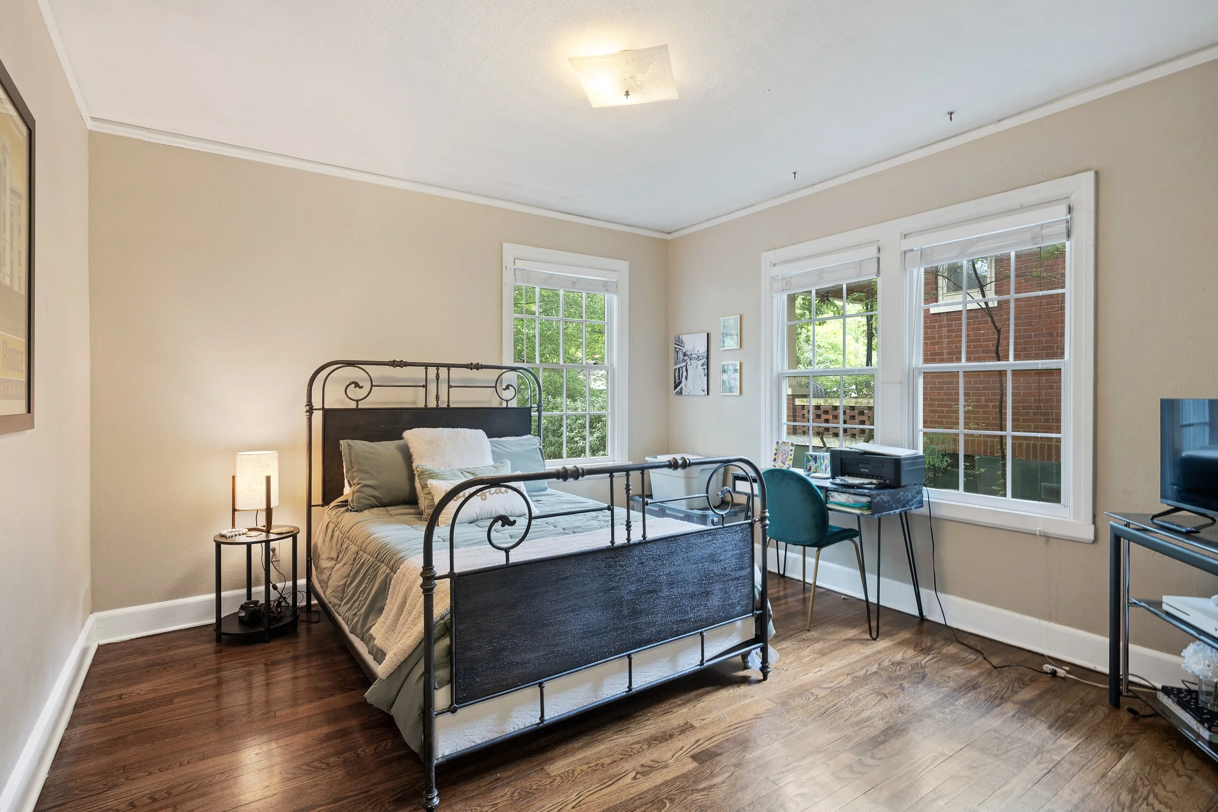 021-555 S Holmes St-MLS Version.jpg
