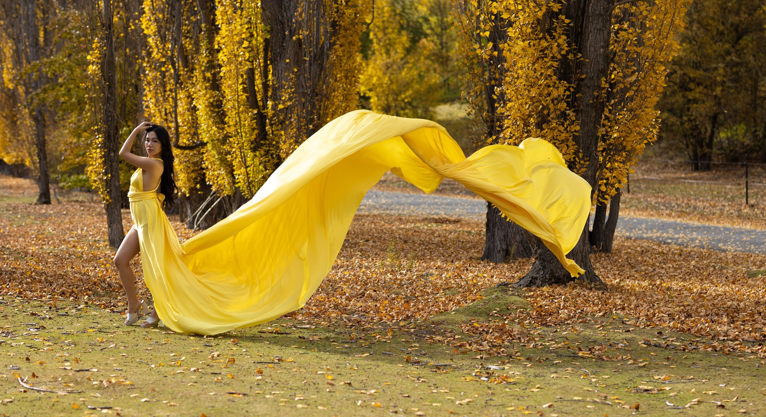 Queendtoen flying dresses 7.jpg