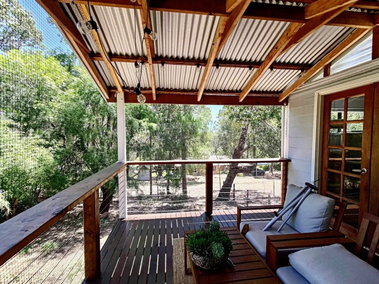 Hills Catio  deck enclosure.jpg