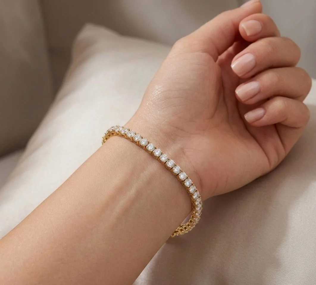 Timeless brilliance, endless sparkle ✨🤍
A tennis bracelet that adds elegance to every wrist and every occasion.

#TennisBracelet #LabGrownDiamond #DiamondBracelet #LuxuryJewellery #ElegantStyle TimelessElegance SparkleInStyle PremiumJewellery Jewell