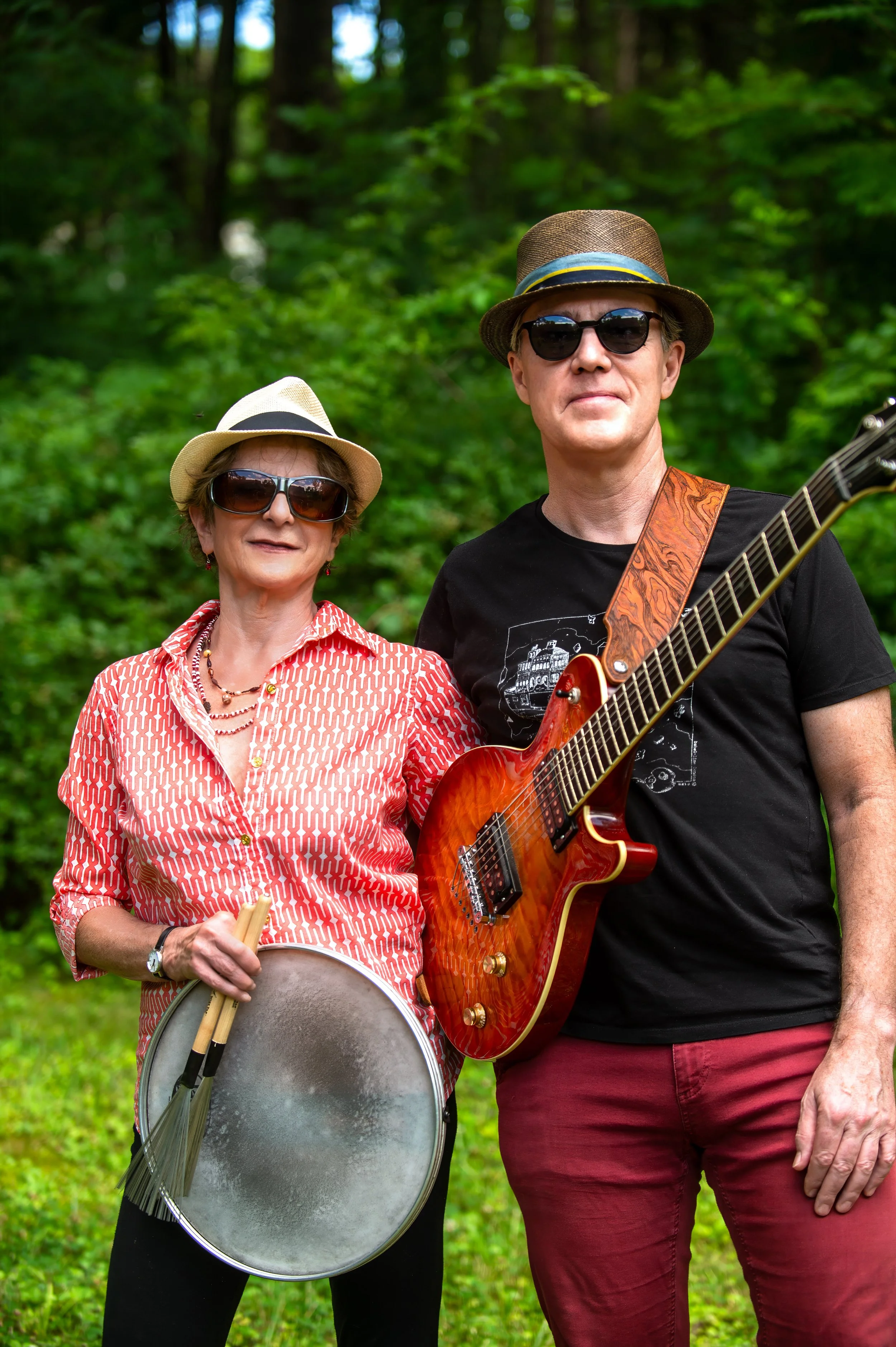 Carol-and-Nick-with-instruments-on-lawnDSC_4047-TPZ_pp.jpg