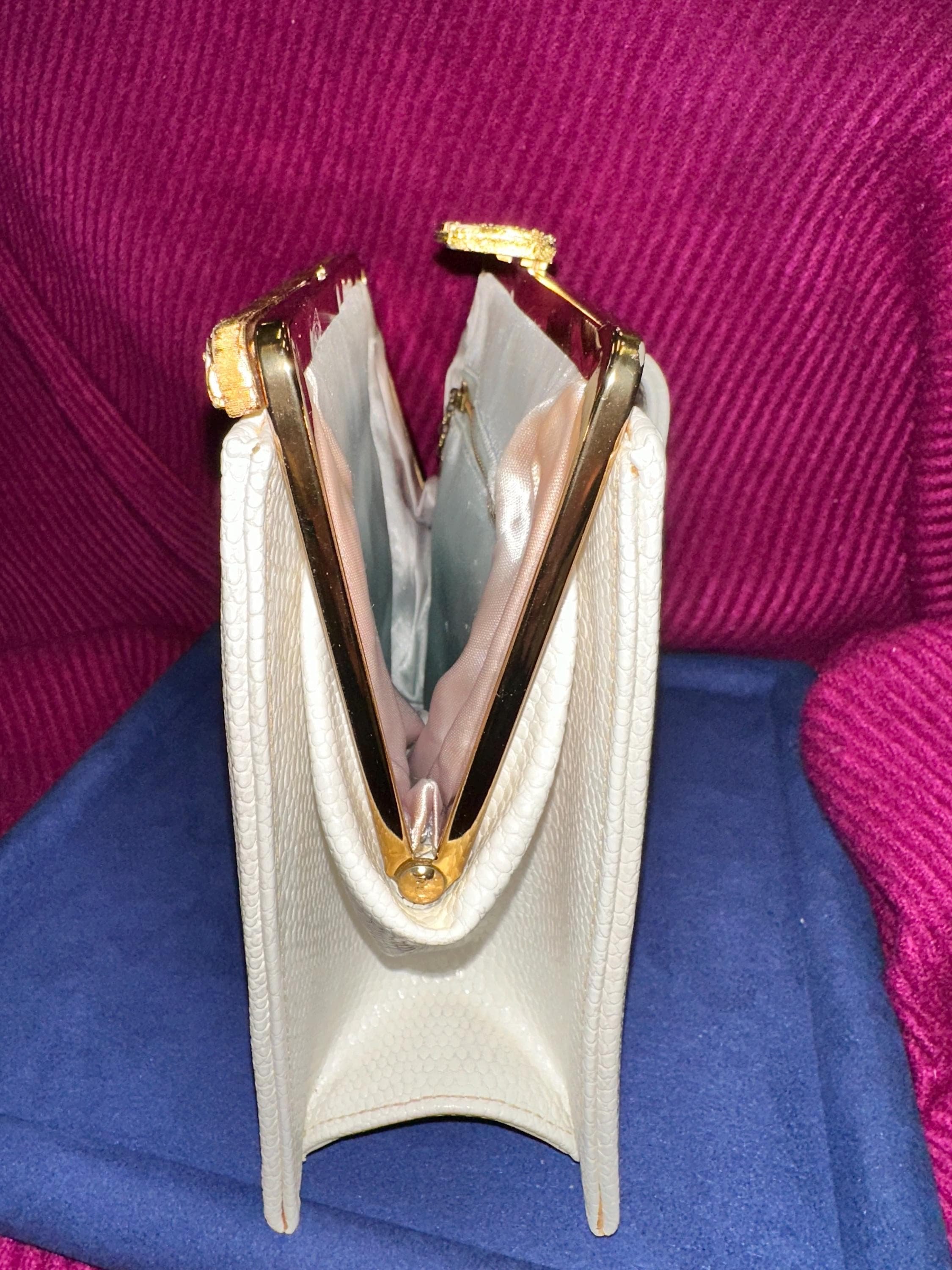 https://i.etsystatic.com/7620283/r/il/a45994/8459493379/il_fullxfull.8459493379_mvi8.jpg