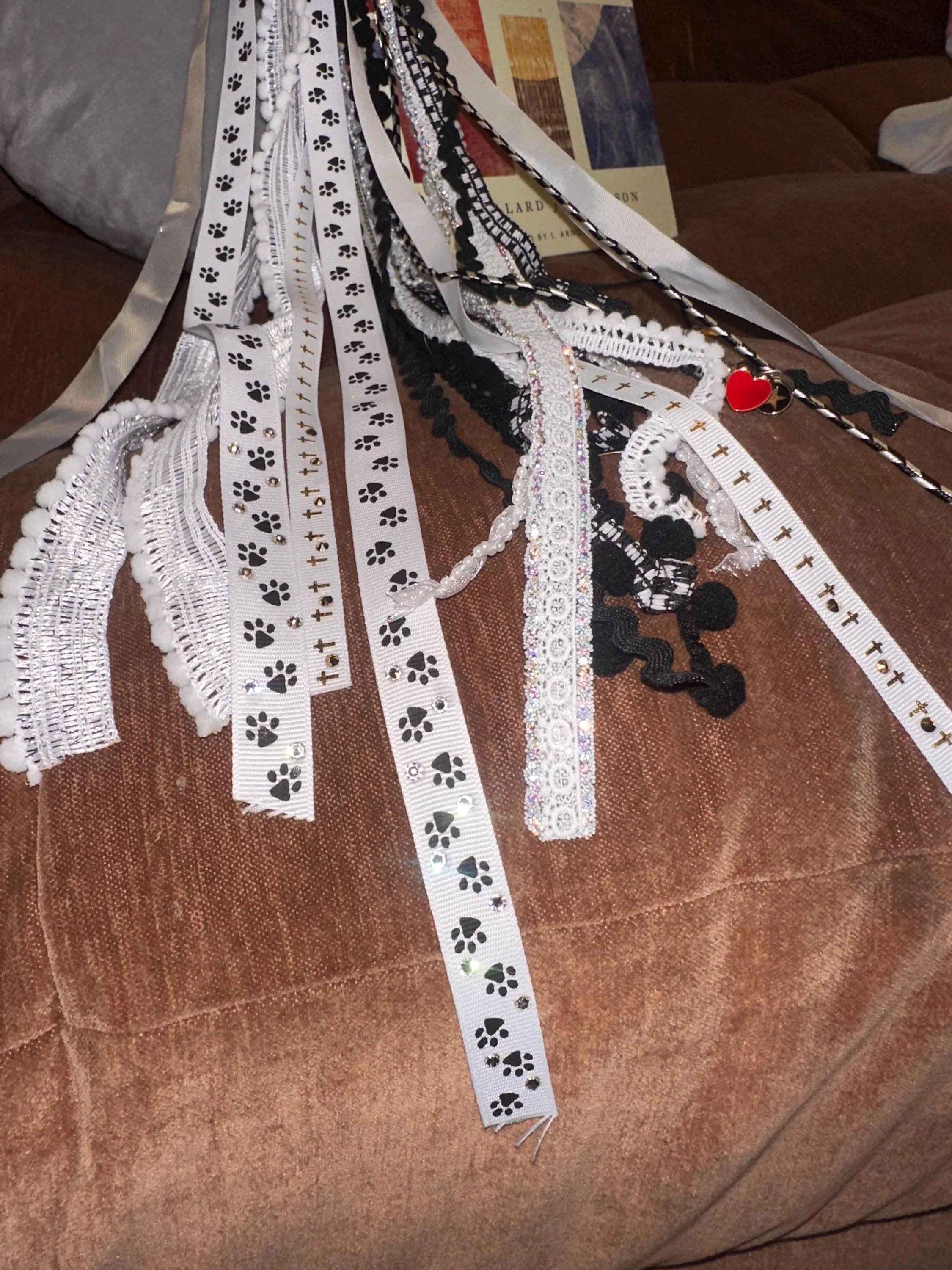 https://i.etsystatic.com/7620283/r/il/44ed9b/7501949861/il_fullxfull.7501949861_pc10.jpg