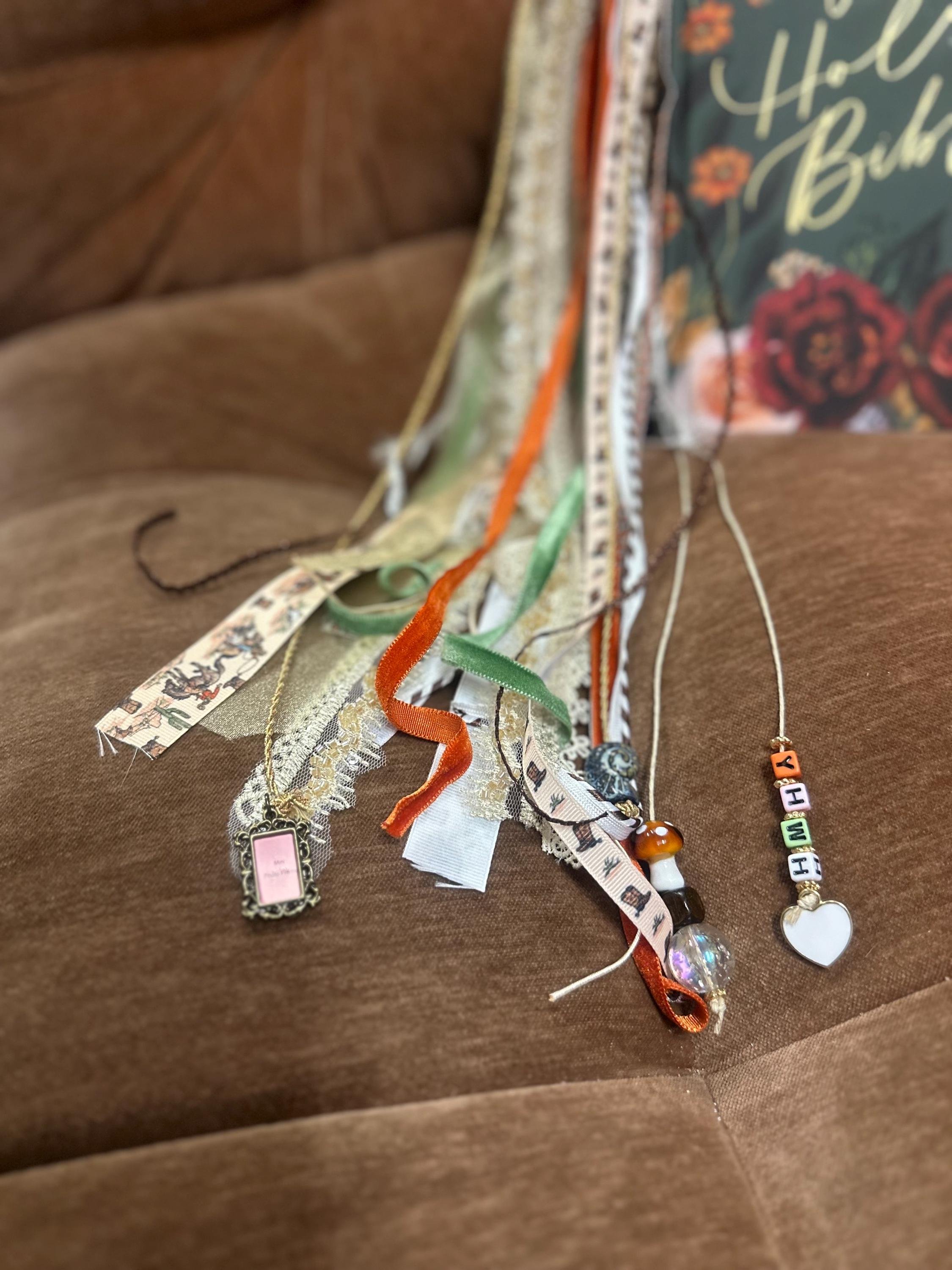 https://i.etsystatic.com/7620283/r/il/598e57/7464032247/il_fullxfull.7464032247_o1zc.jpg