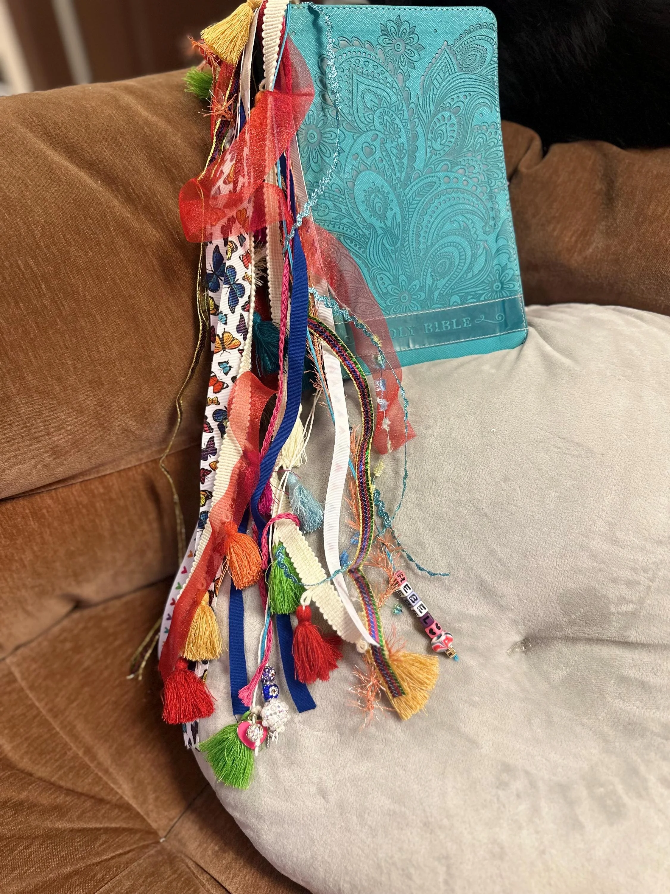 https://i.etsystatic.com/7620283/r/il/7fe23d/7498852669/il_fullxfull.7498852669_f26a.jpg