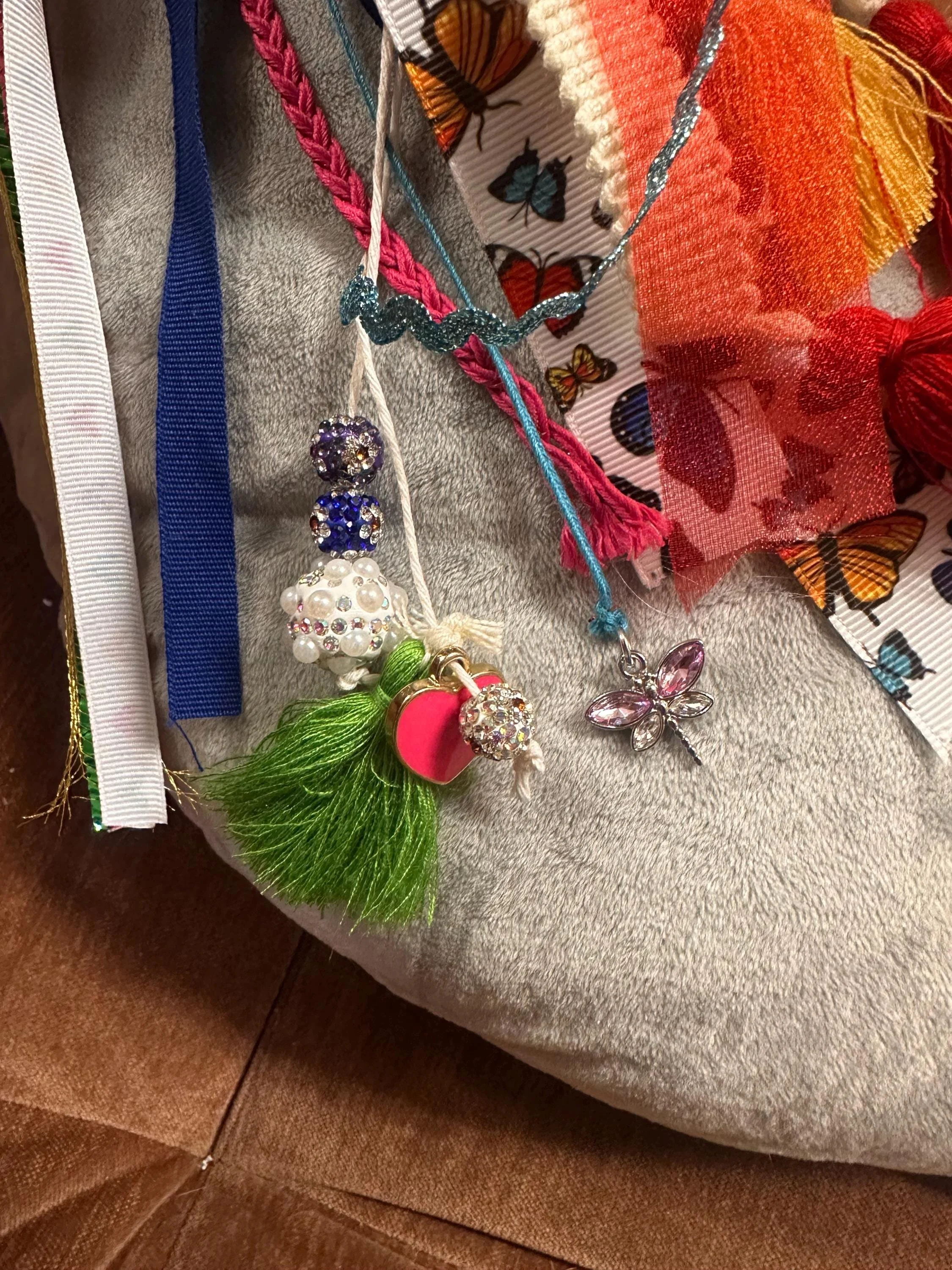 https://i.etsystatic.com/7620283/r/il/bb9ad4/7450925916/il_fullxfull.7450925916_l577.jpg