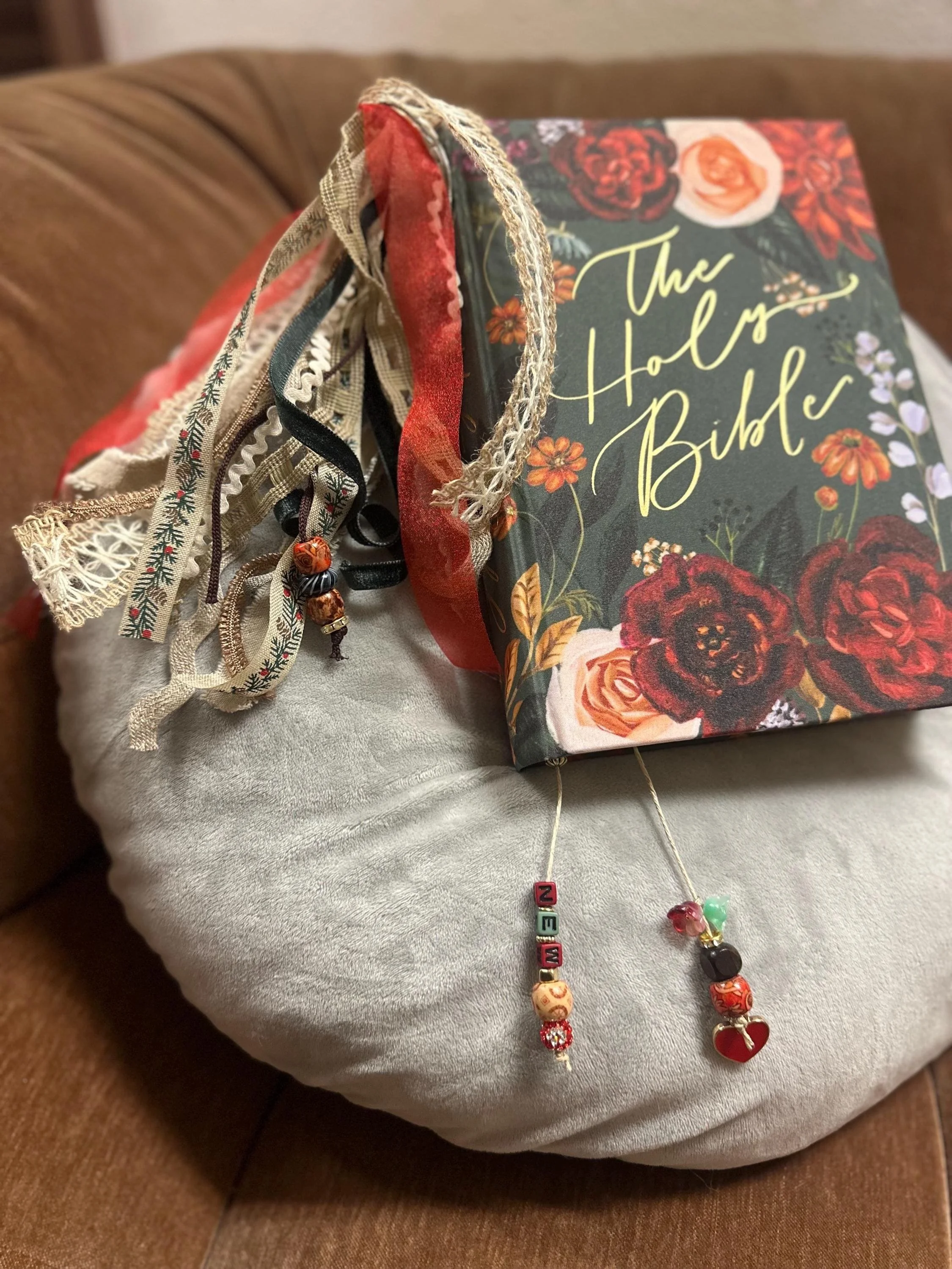 https://i.etsystatic.com/7620283/r/il/473b33/7453937188/il_fullxfull.7453937188_sohg.jpg
