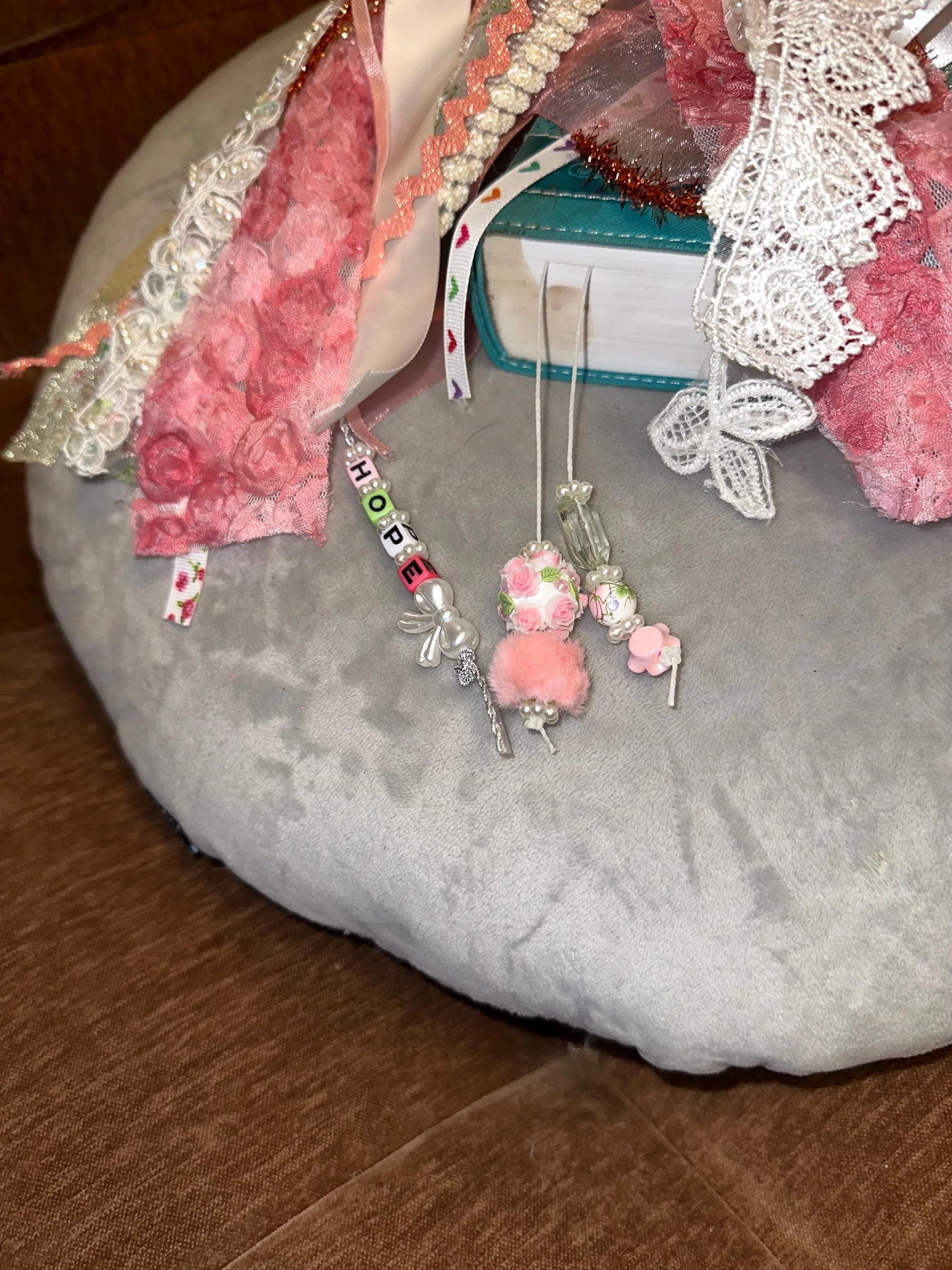 https://i.etsystatic.com/7620283/r/il/6418c6/7474880212/il_fullxfull.7474880212_a3pd.jpg