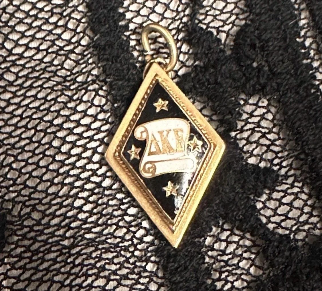 https://i.etsystatic.com/7620283/r/il/689056/8396980142/il_fullxfull.8396980142_kqaa.jpg