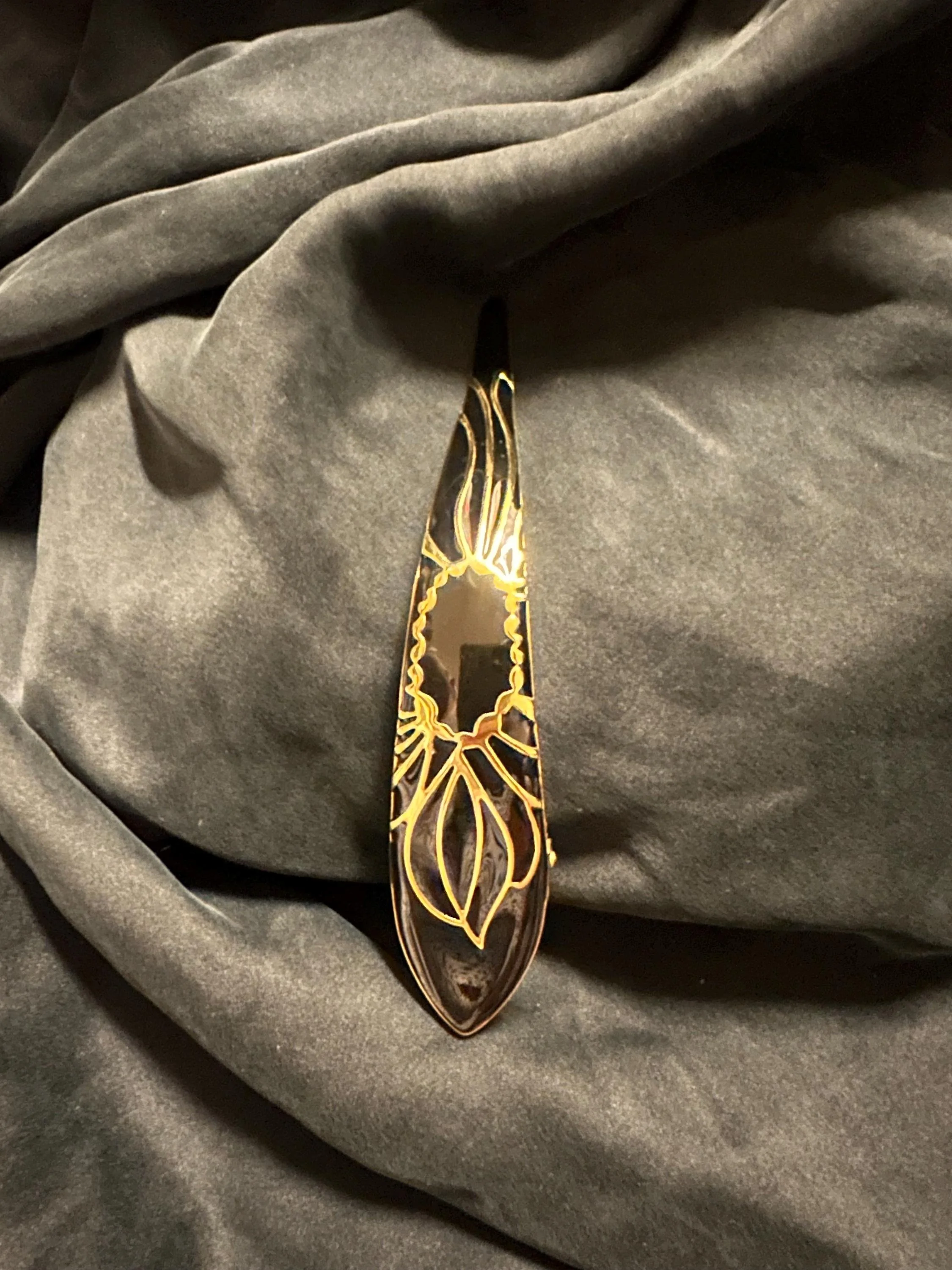https://i.etsystatic.com/7620283/r/il/7a0182/8330395654/il_fullxfull.8330395654_jz8h.jpg