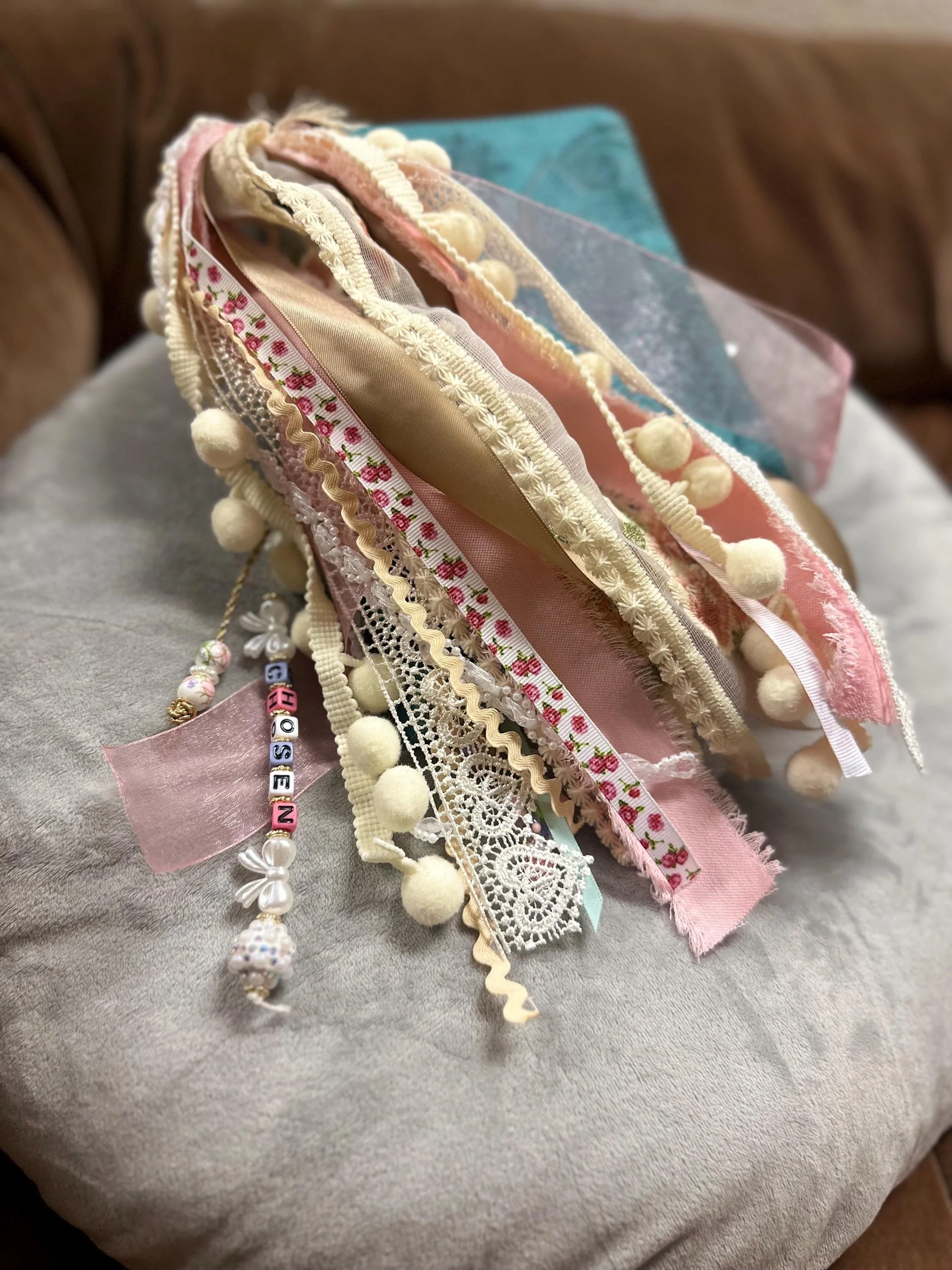 https://i.etsystatic.com/7620283/r/il/aeea75/7461130762/il_fullxfull.7461130762_hlxo.jpg