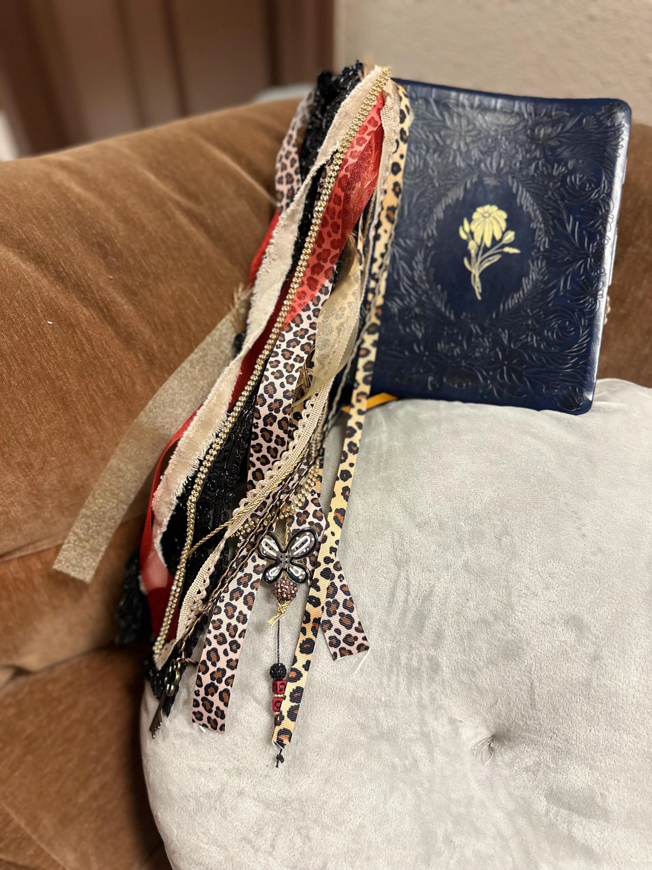 https://i.etsystatic.com/7620283/r/il/d12fd2/7509017777/il_fullxfull.7509017777_rqbu.jpg