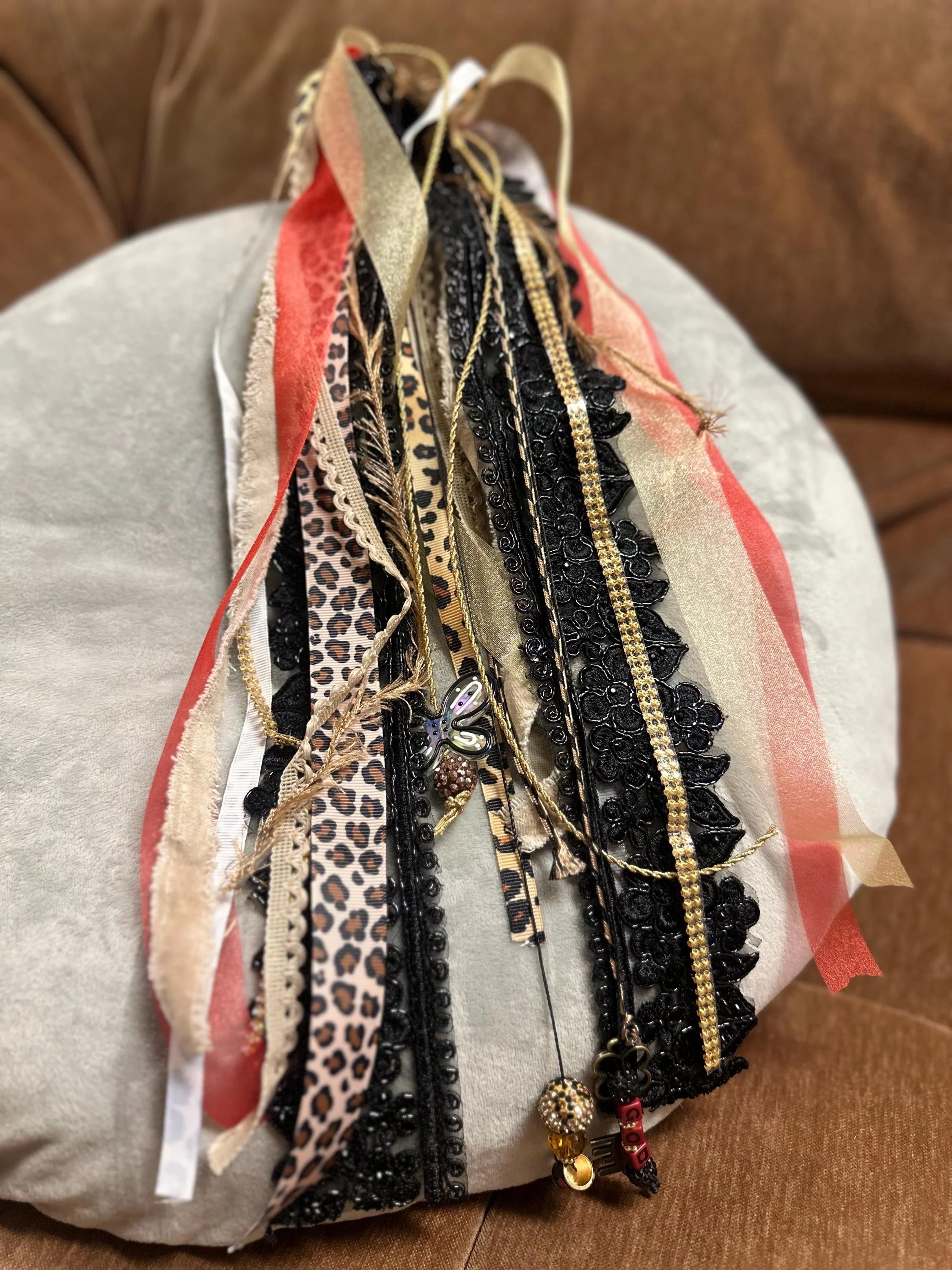 https://i.etsystatic.com/7620283/r/il/02137f/7509017815/il_fullxfull.7509017815_s5au.jpg