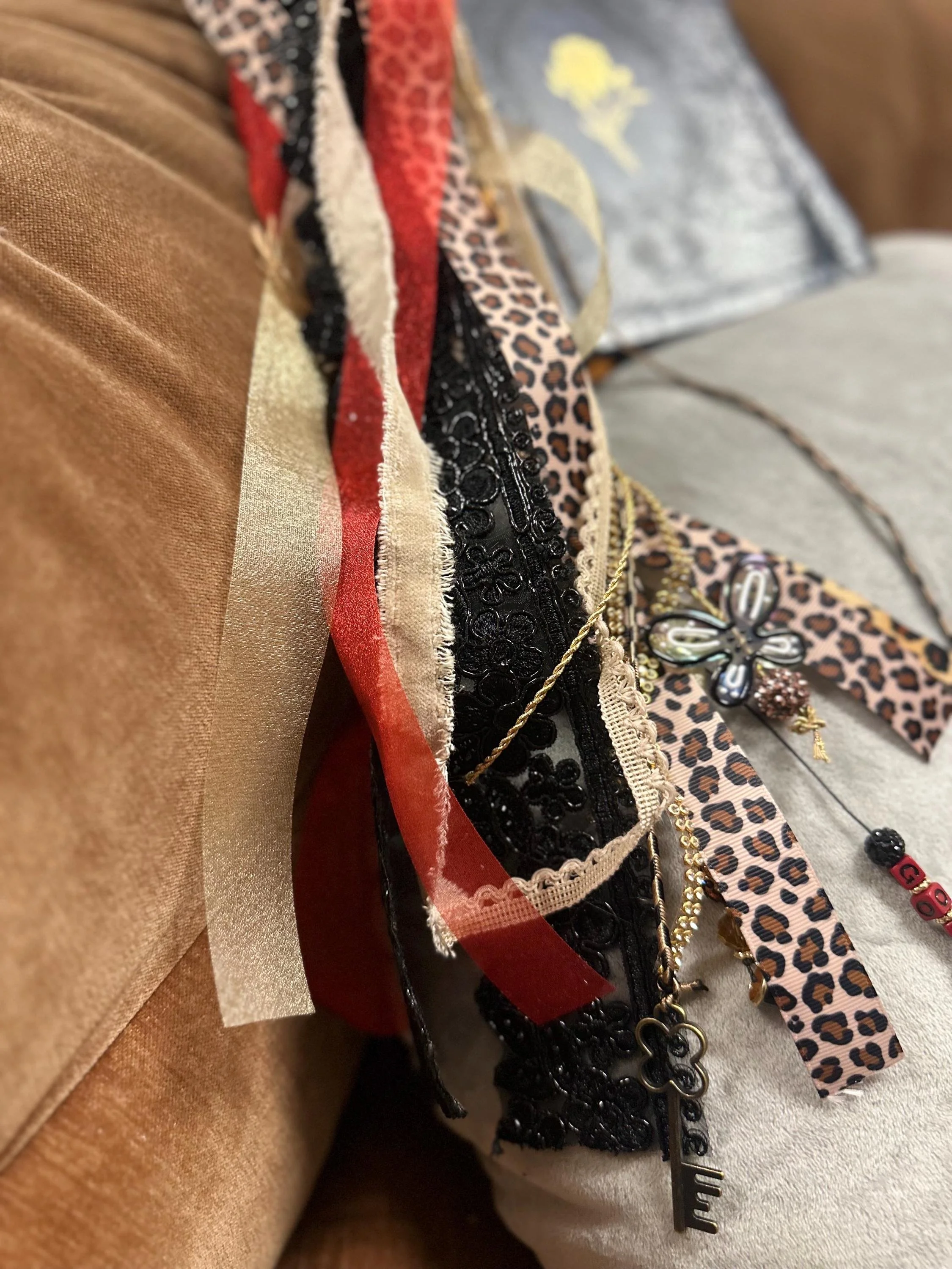 https://i.etsystatic.com/7620283/r/il/c8744f/7461088872/il_fullxfull.7461088872_724i.jpg