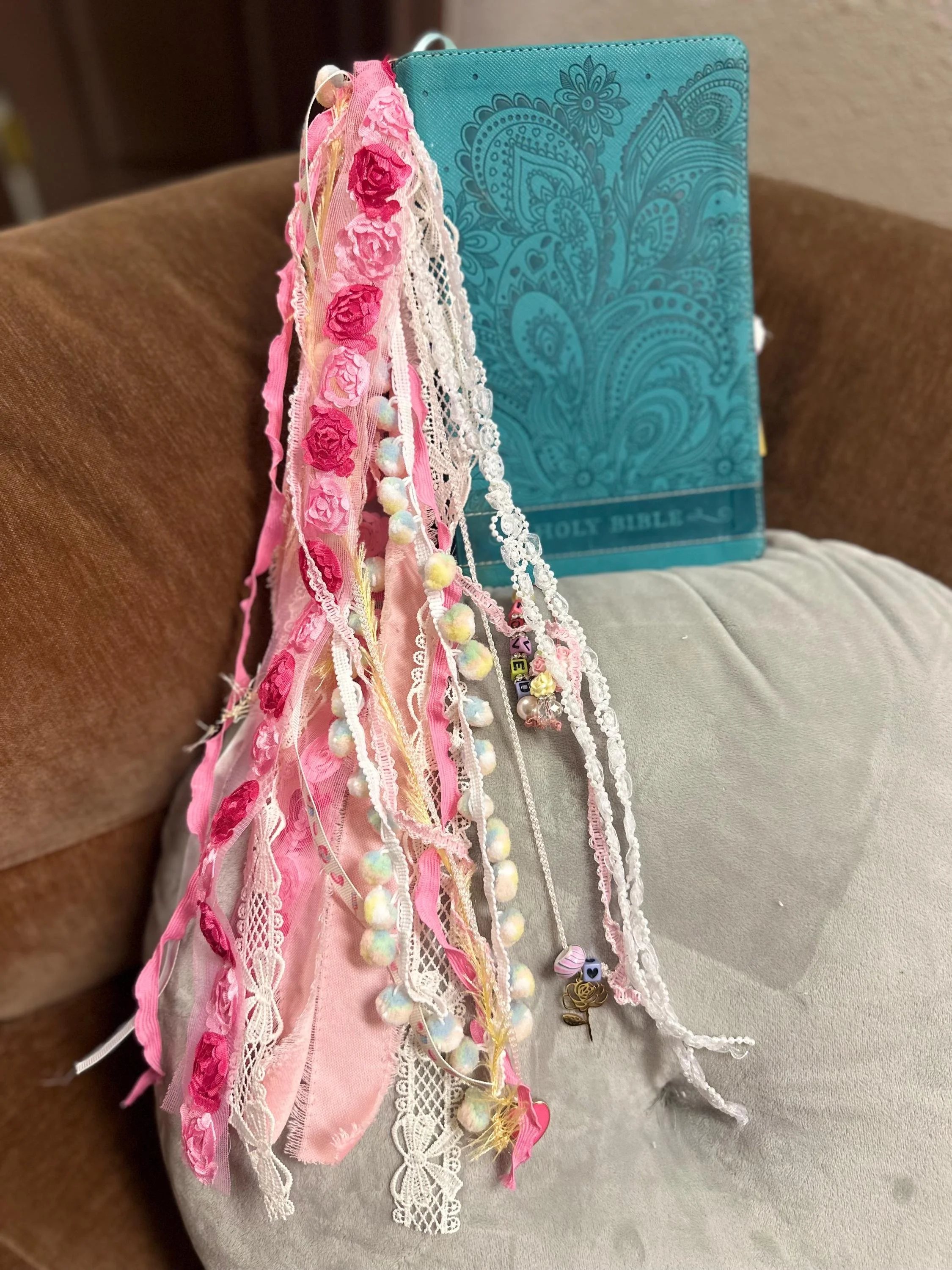 https://i.etsystatic.com/7620283/r/il/bf759a/7453763222/il_fullxfull.7453763222_e4jx.jpg