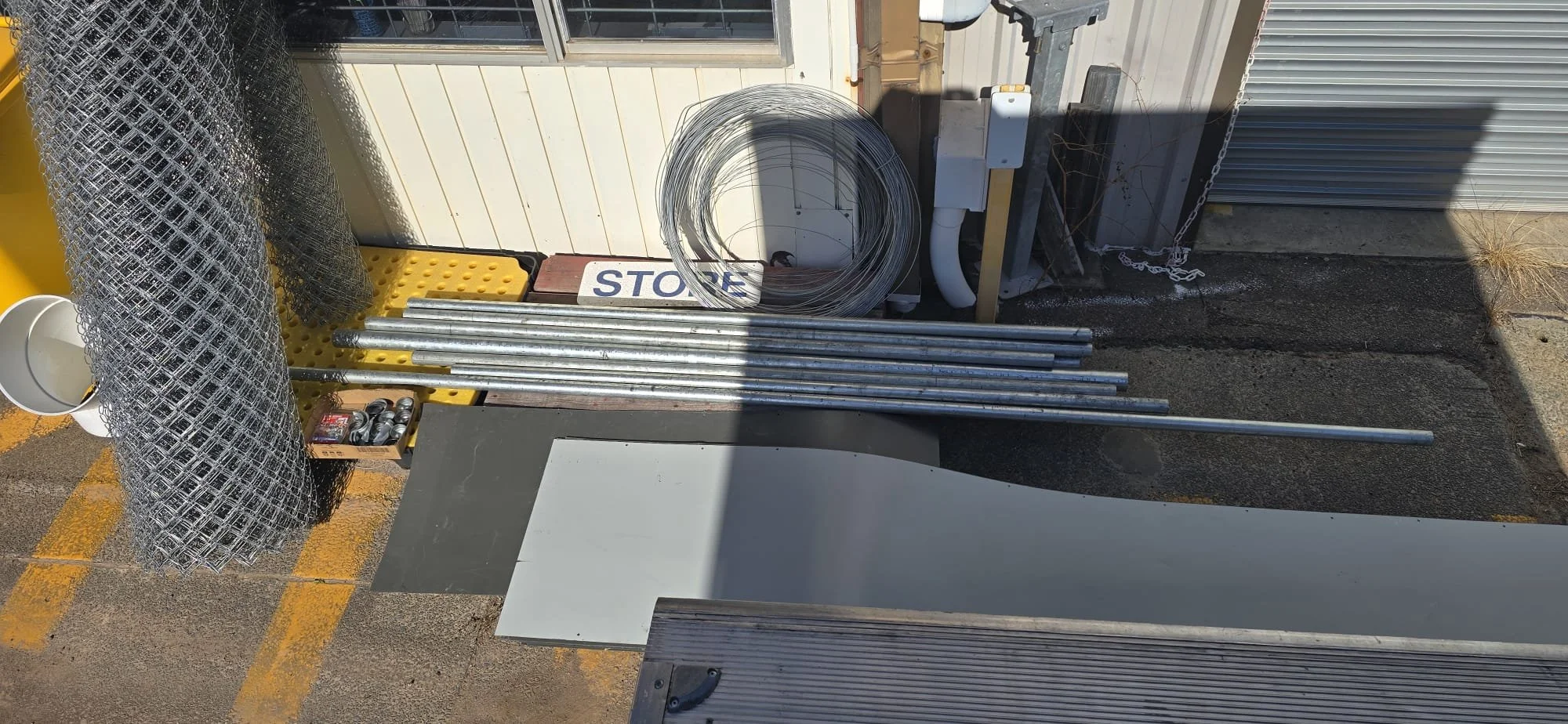 Building Material – fences.jpeg