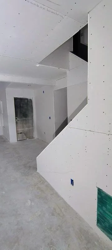 How Do Professionals Dry Walls? Understanding the Structural Drying Process After Water Damage