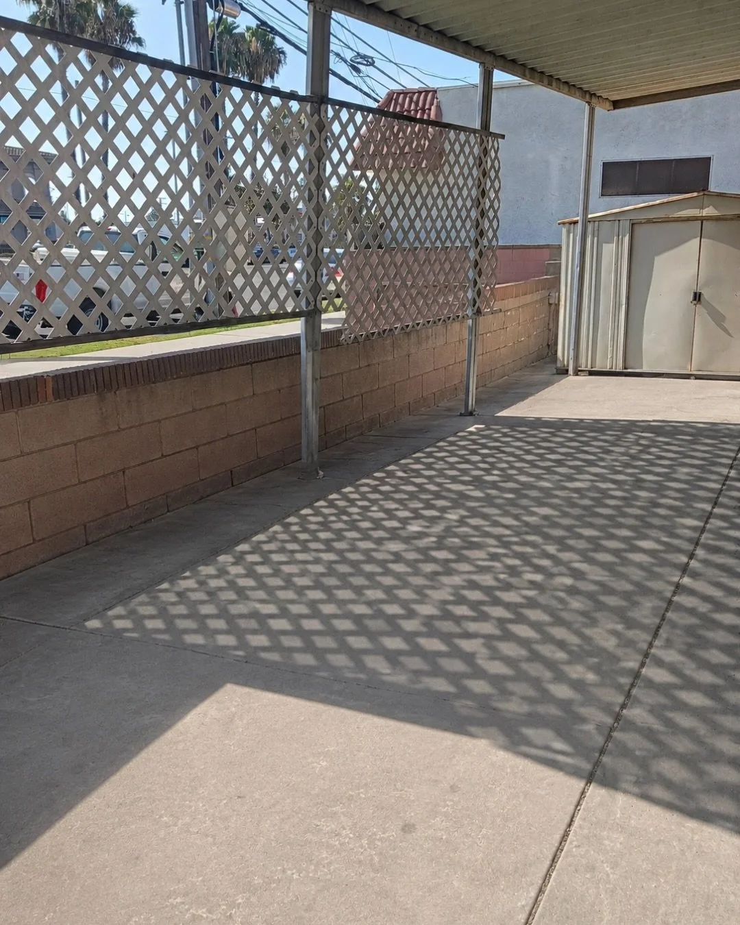 Big mess? No problem. Vanguard Restoration provides professional debris removal services throughout Southern California, safely clearing damaged materials, construction waste, demolition debris, and unwanted junk from residential and commercial prope