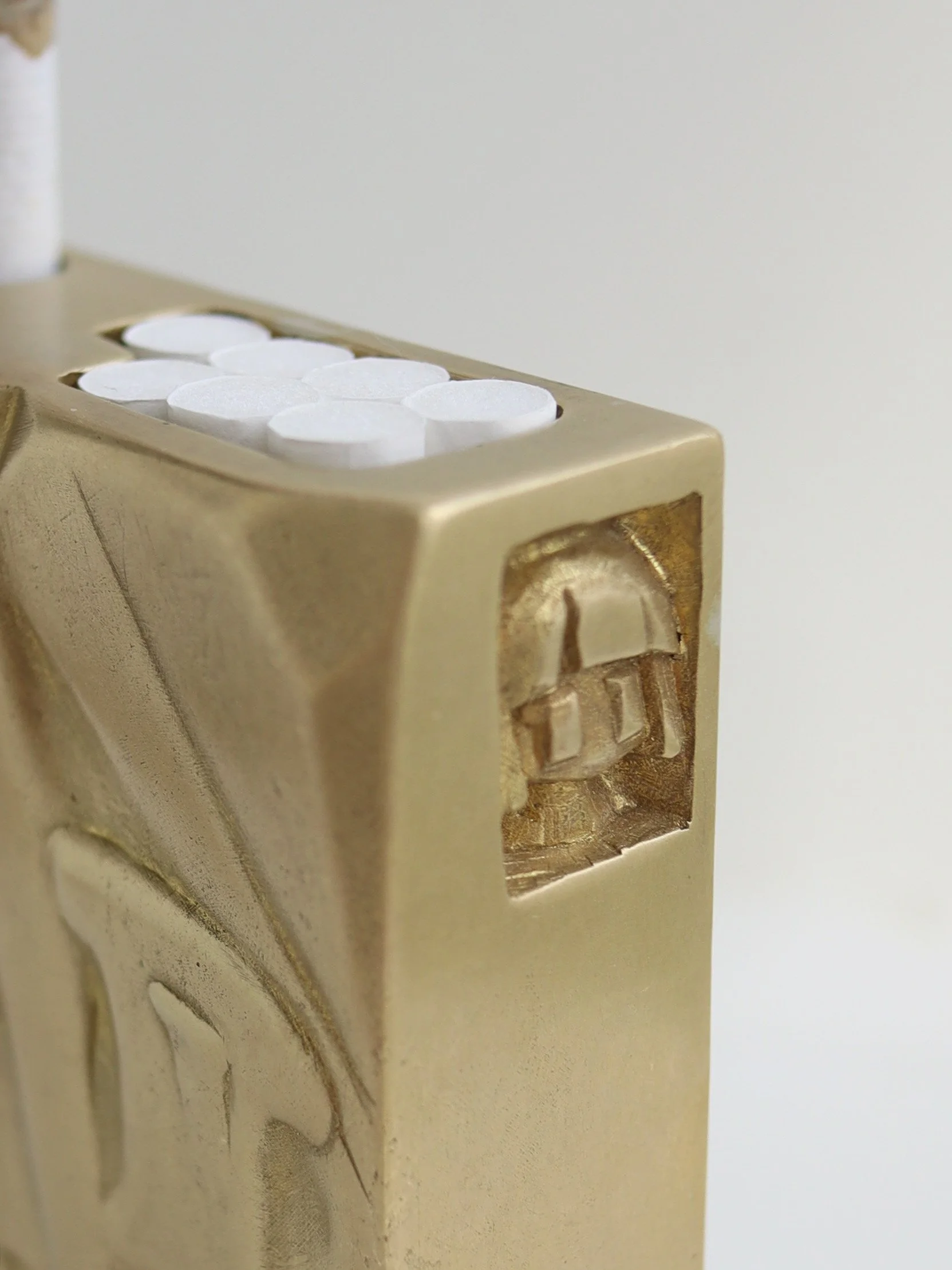 Lost Message,2025,brass,5.7x8.8cm,ezo-4.JPG